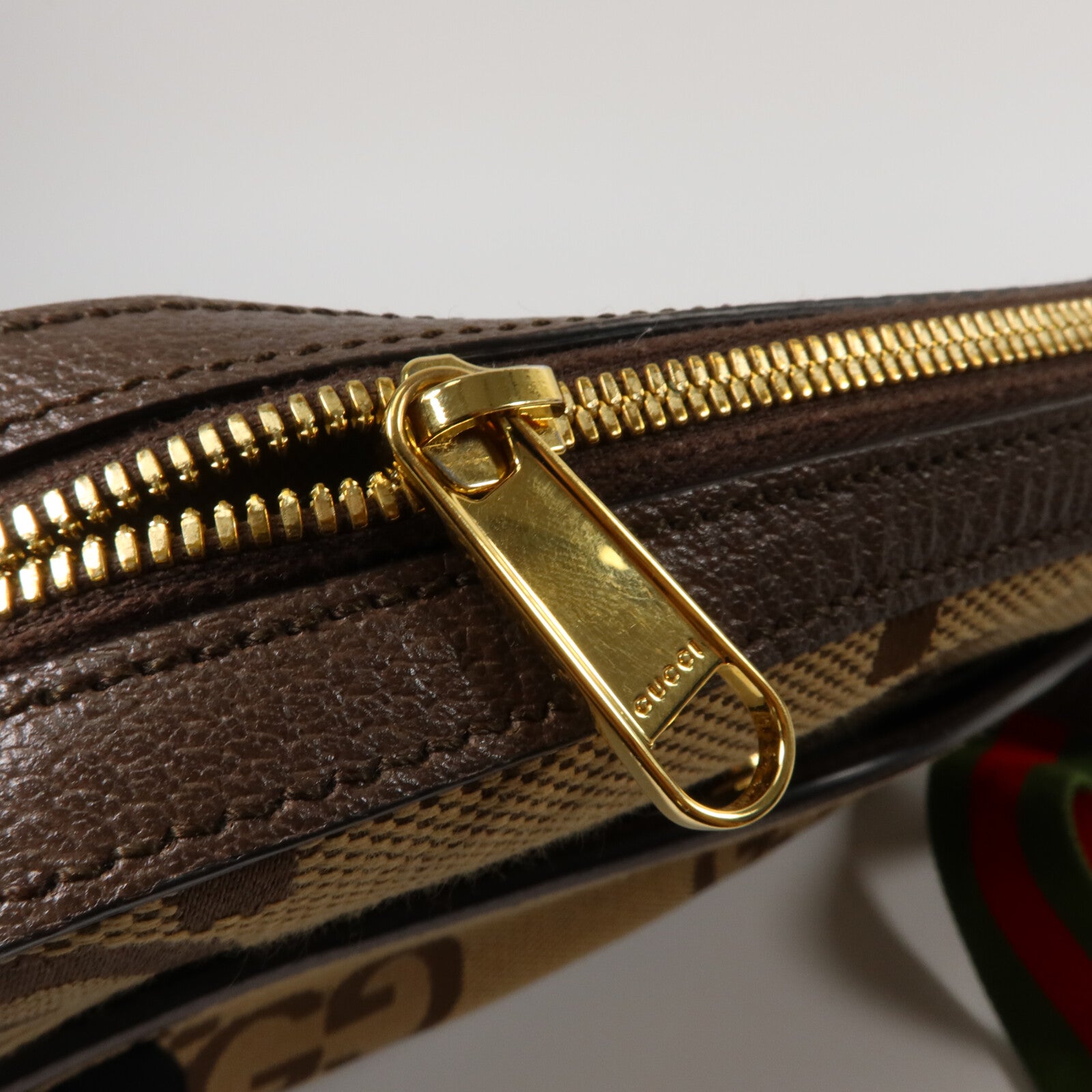 GUCCI 帆布Jumbo GG肩背袋