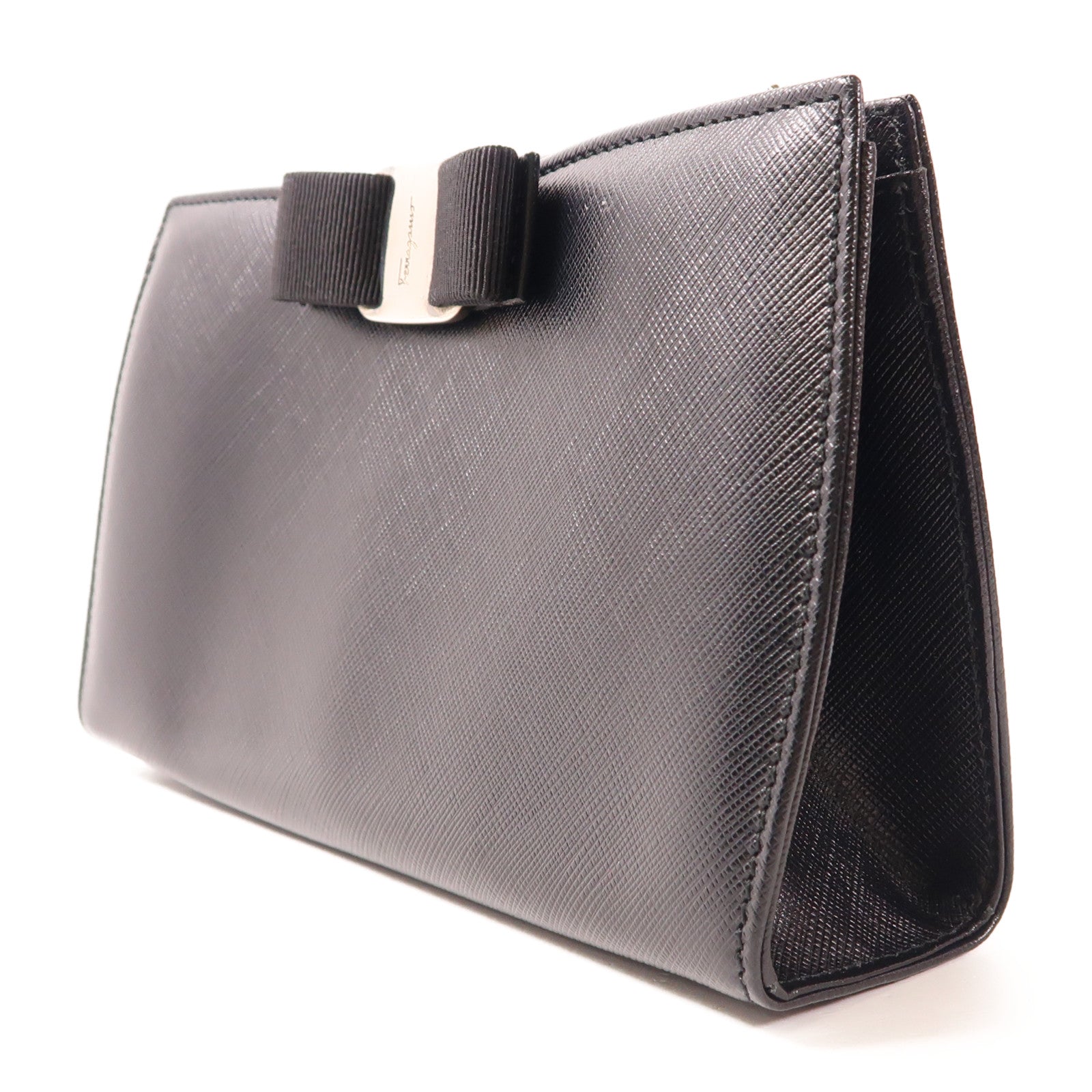 Salvatore Ferragamo 牛皮皮革Chain Bag銀扣鏈帶肩背袋