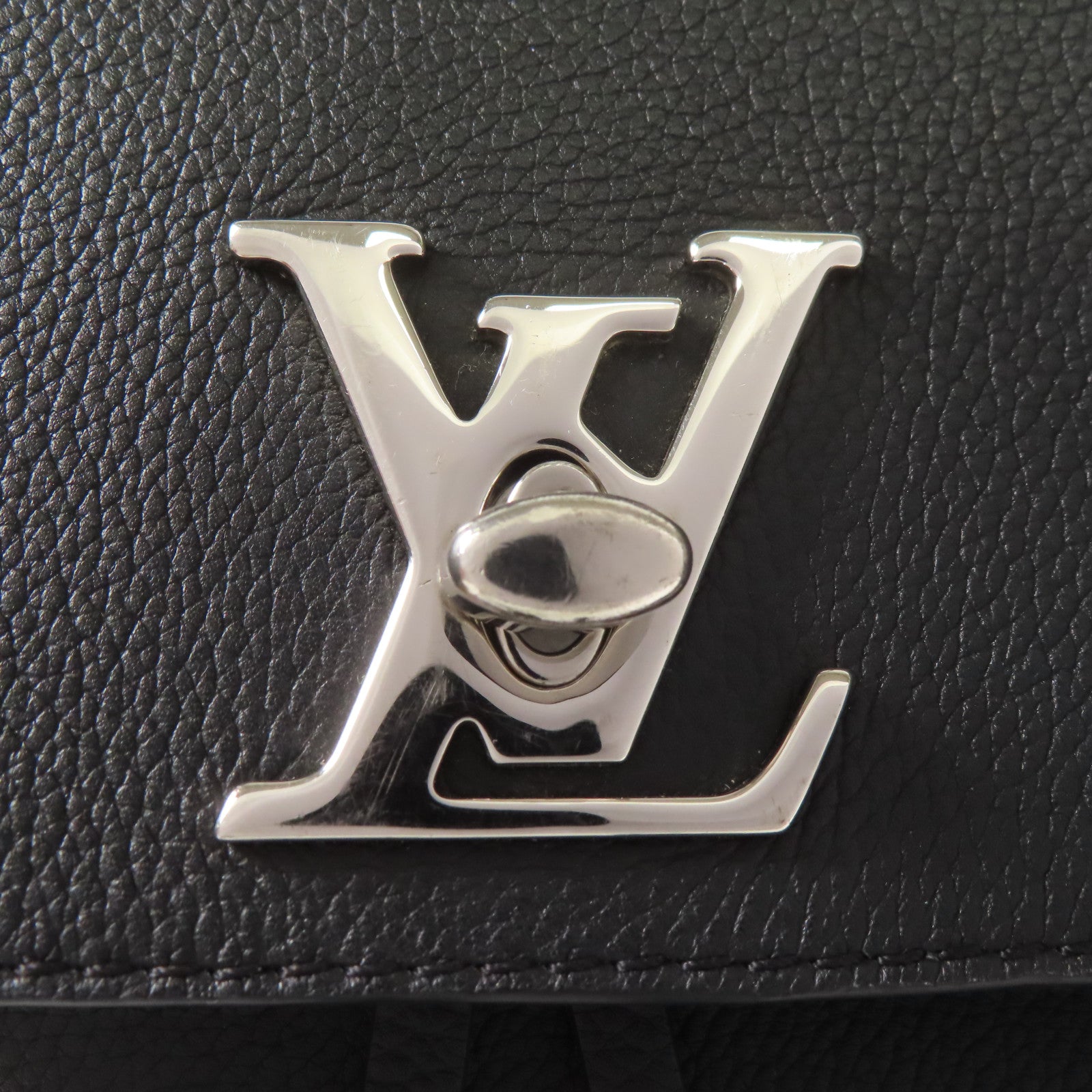 LOUIS VUITTON LV SHW Lock Me Backpack M41815 Calfskin Leather Black Noir