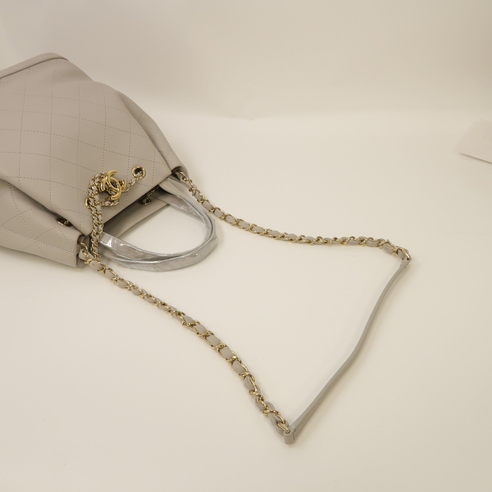 CHANEL 菱格牛皮皮革Bucket Bag金扣手挽肩背兩用袋灰色