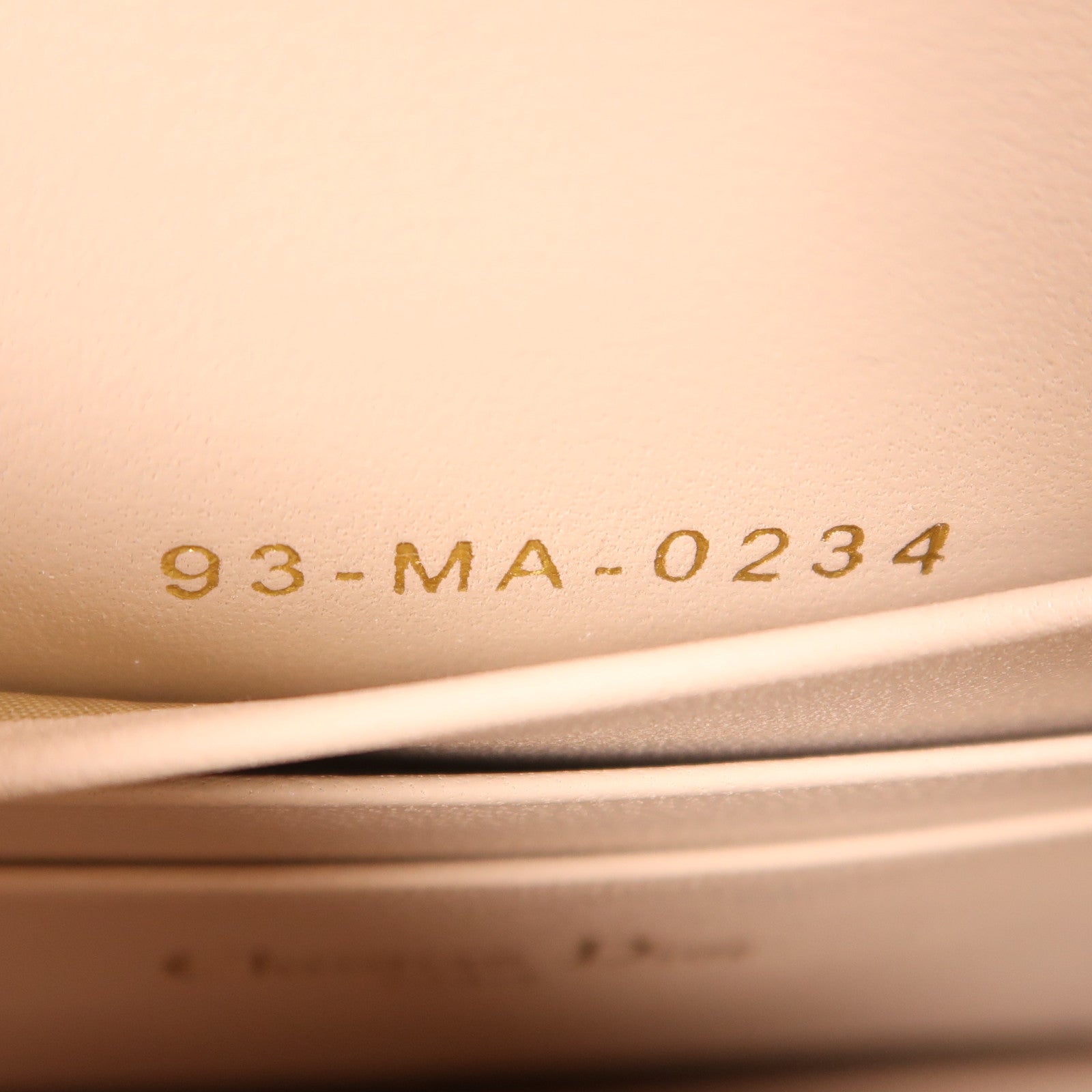 Dior 羊皮皮革Miss Caro金扣肩背袋