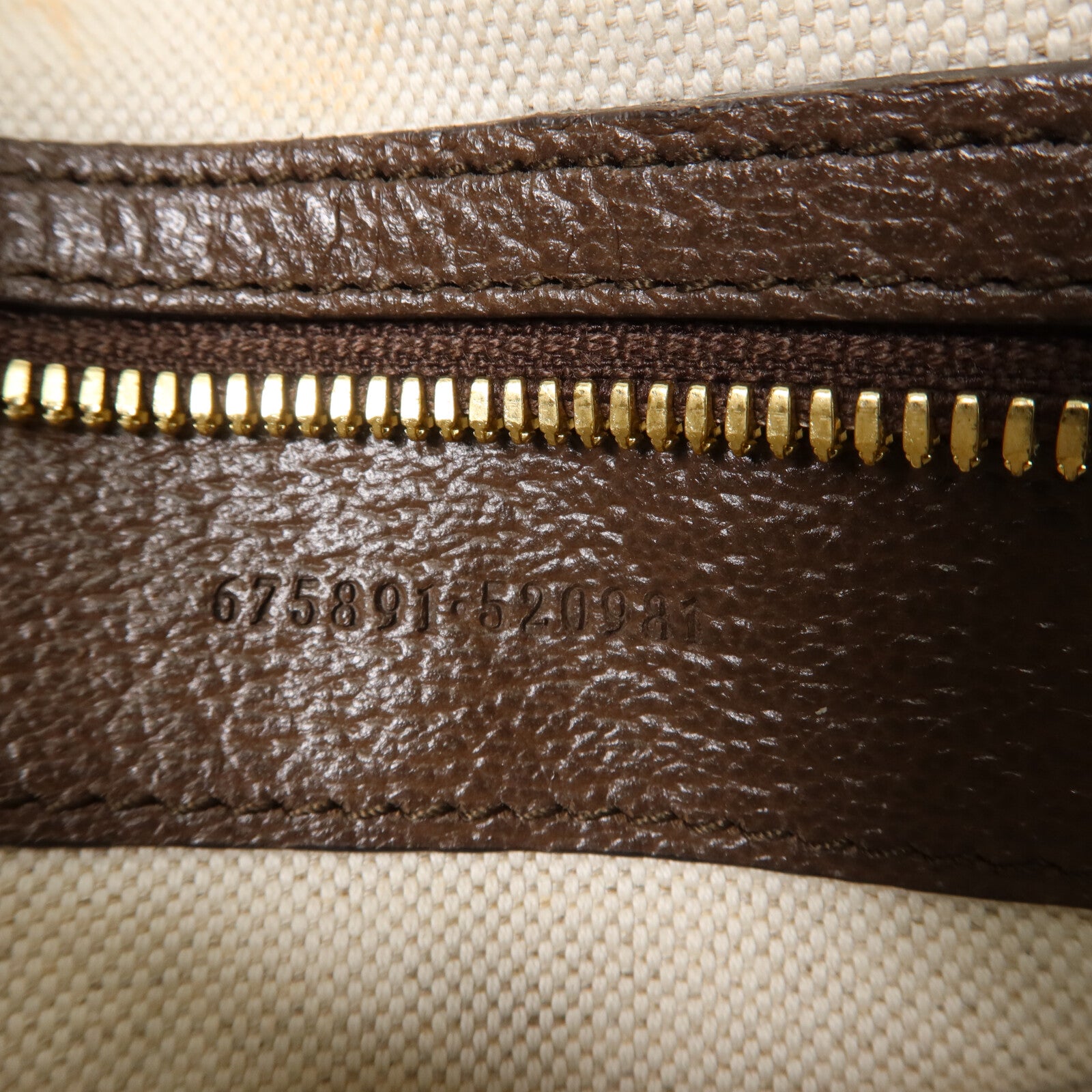 GUCCI 帆布Jumbo GG肩背袋