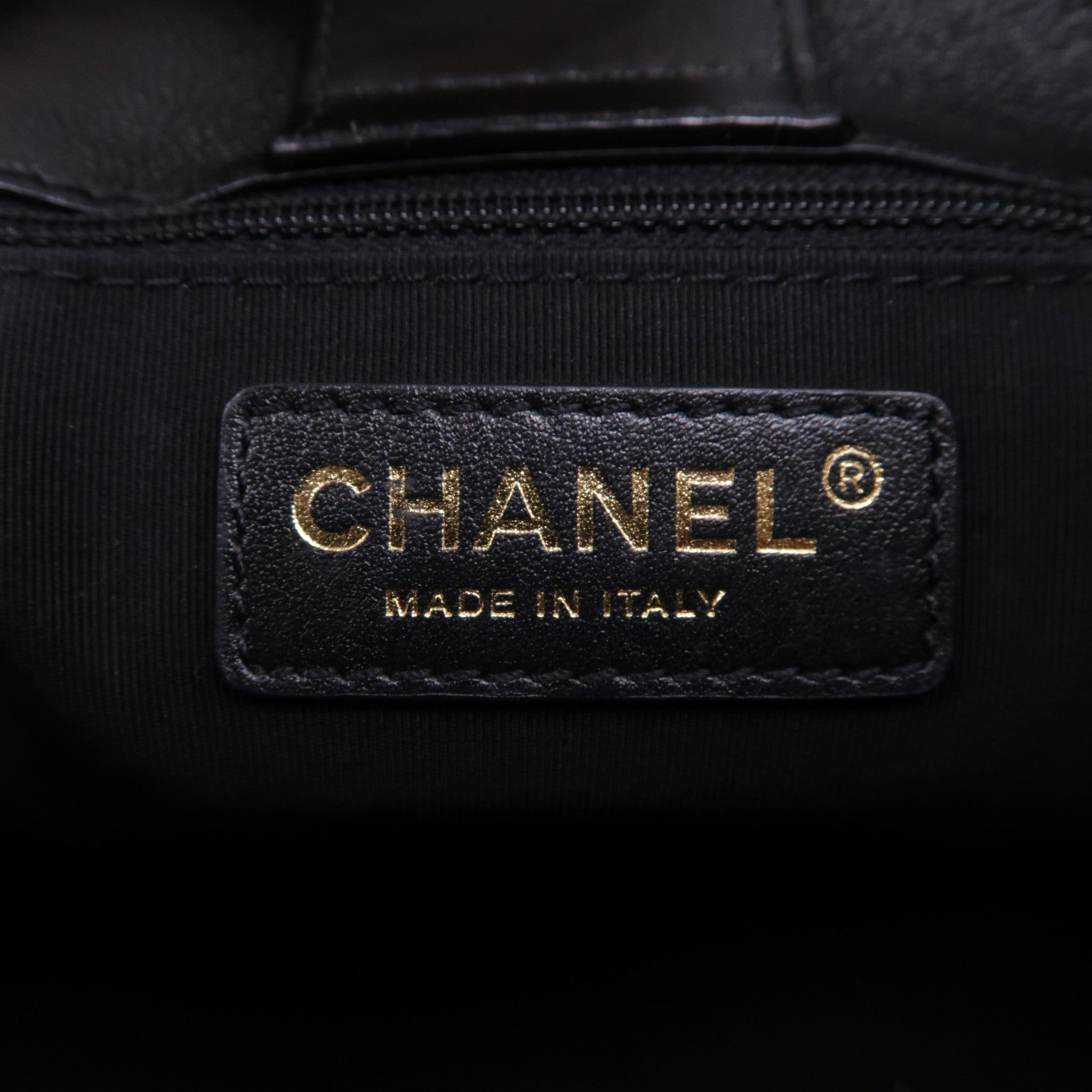 CHANEL 菱格Caviar皮革Bucket Bag金扣手挽肩背兩用袋黑色