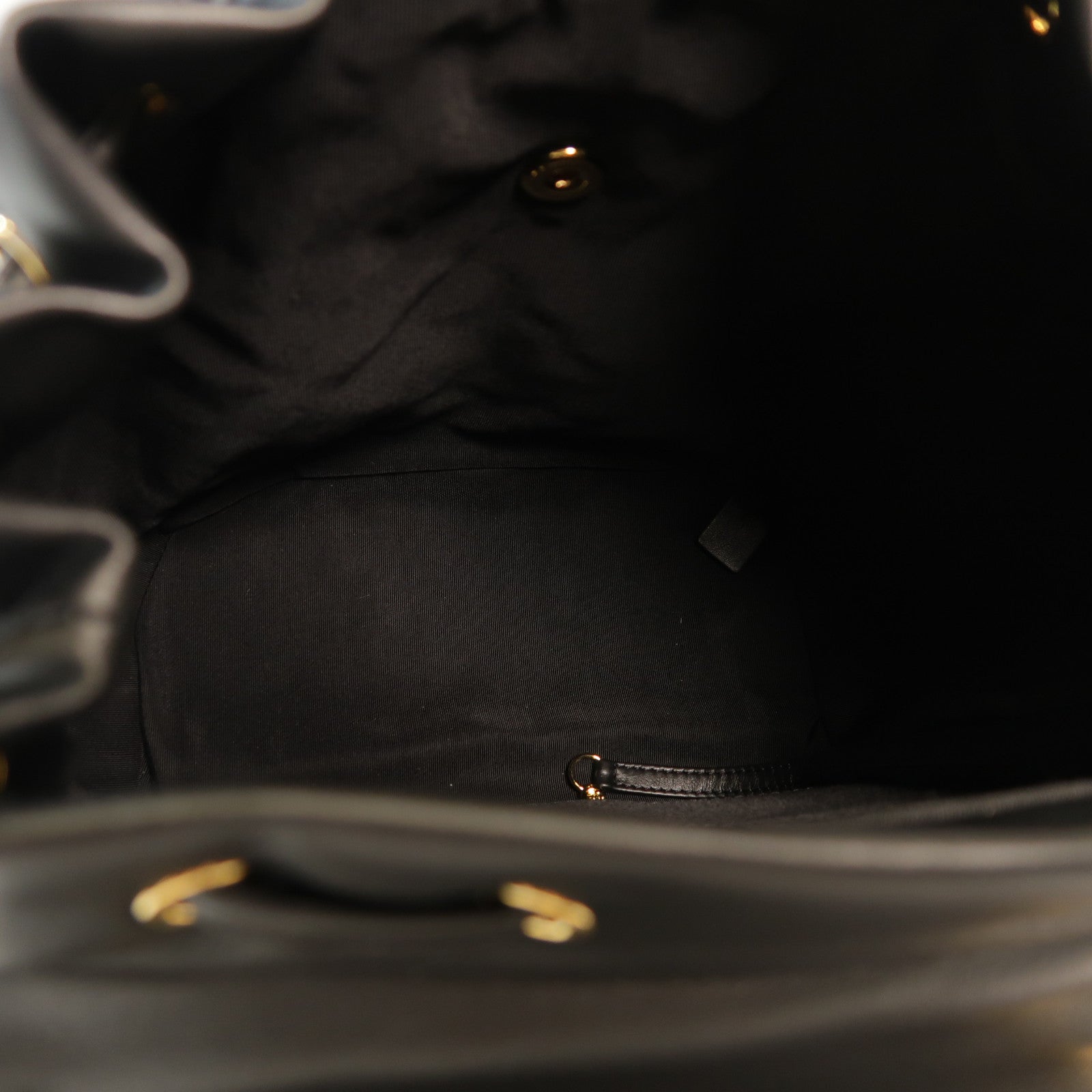 CHANEL 羊皮皮革Backpack金扣背包