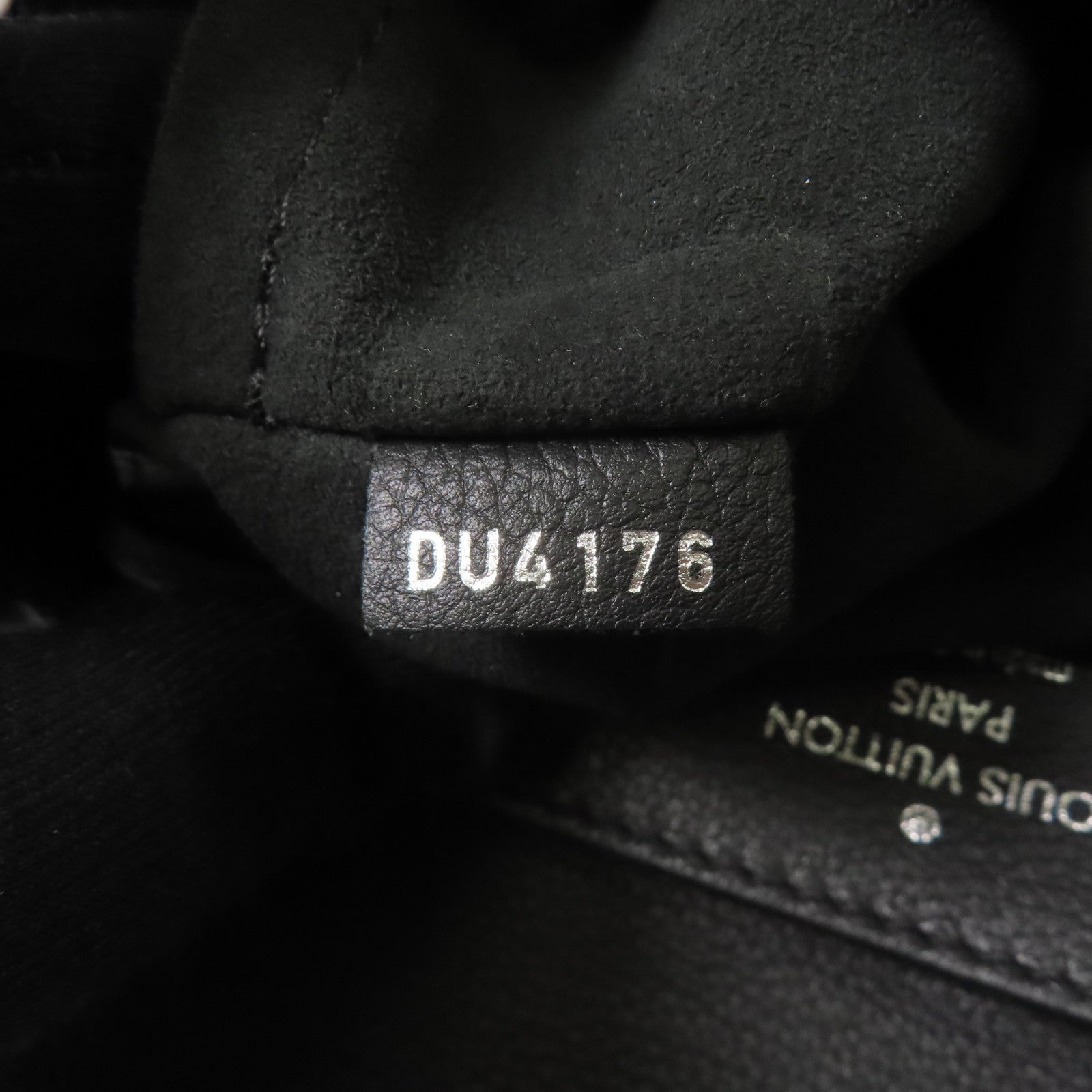 LOUIS VUITTON LV SHW Lock Me Backpack M41815 Calfskin Leather Black Noir