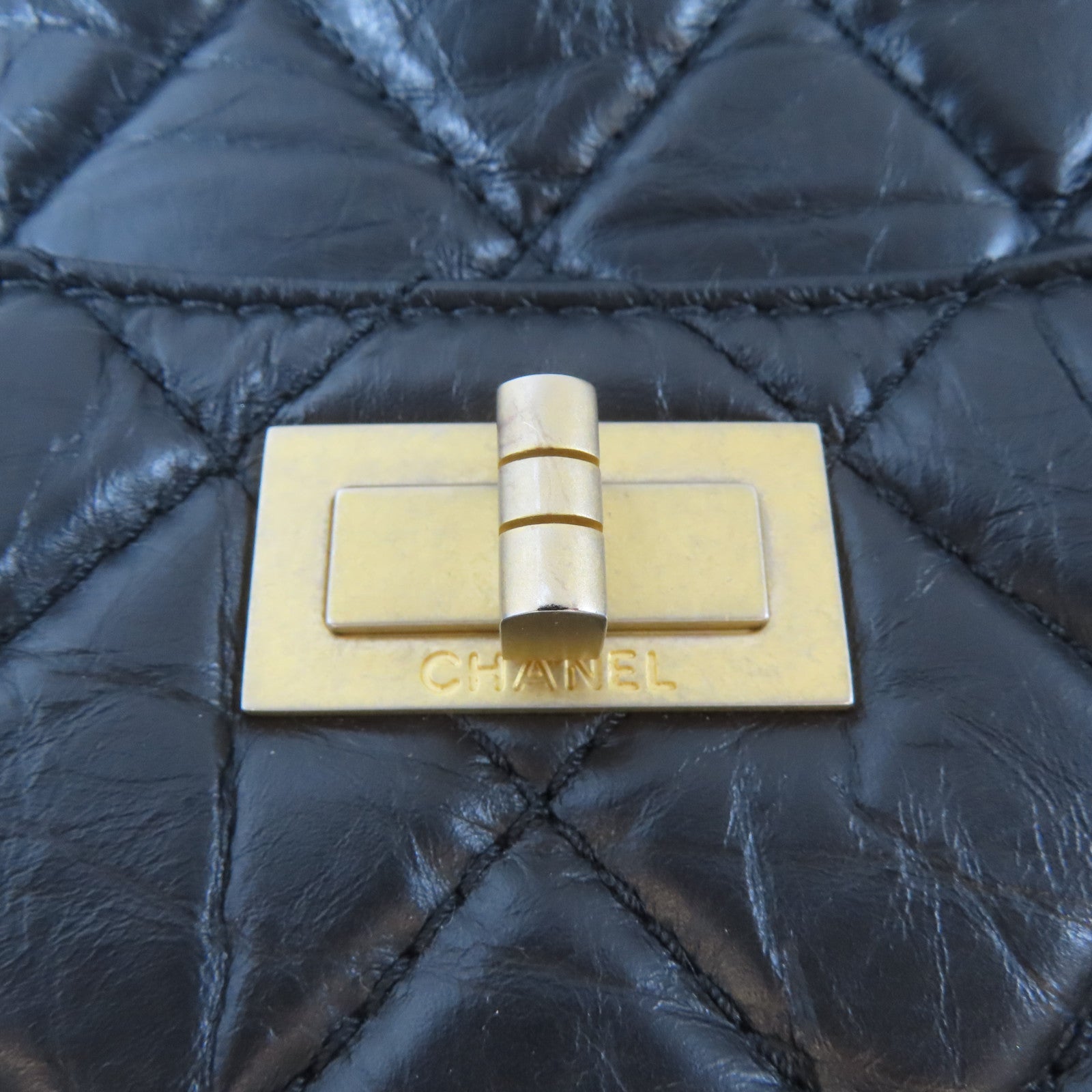 CHANEL 菱格牛皮皮革2.55金扣鏈帶肩背袋黑色