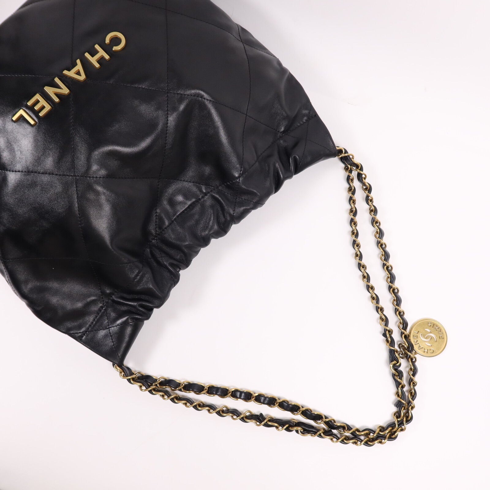 CHANEL 牛皮皮革Chanel 22 Medium金扣鏈帶肩背袋