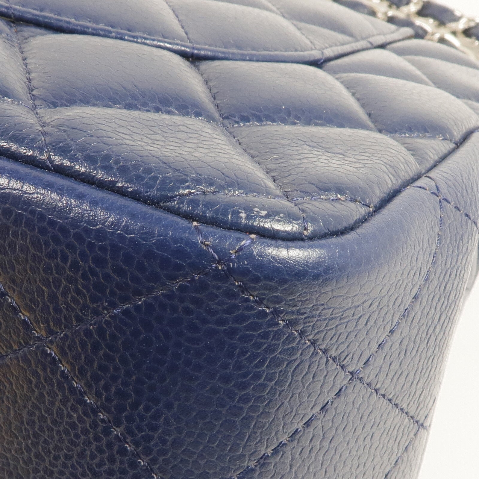 CHANEL 牛皮皮革Large Classic鏈帶肩背袋銀扣鏈帶肩背袋