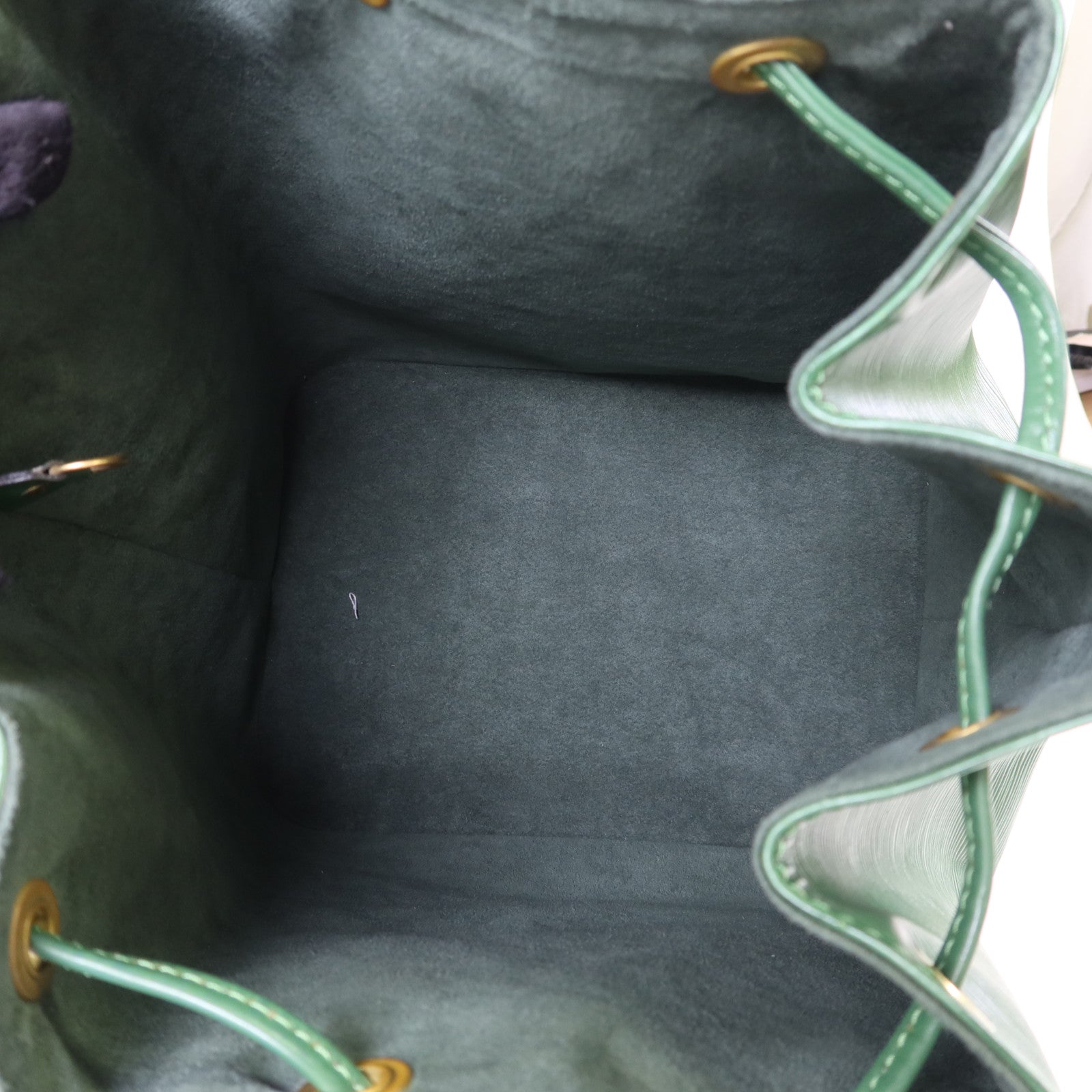 LOUIS VUITTON Epi Petit Noe Bucket金扣肩背袋
