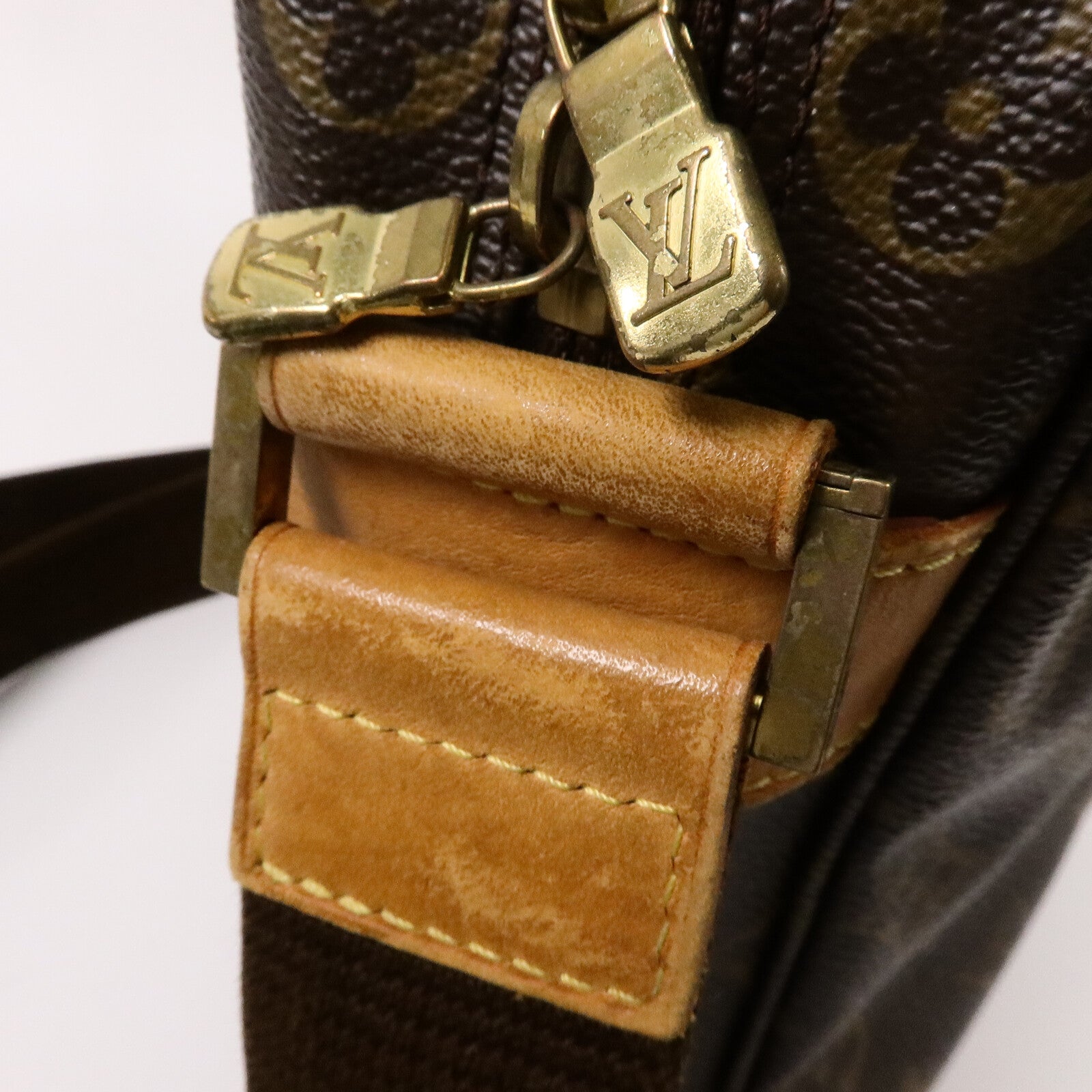 LOUIS VUITTON Monogram Sac Bosphore金扣手挽肩背兩用袋