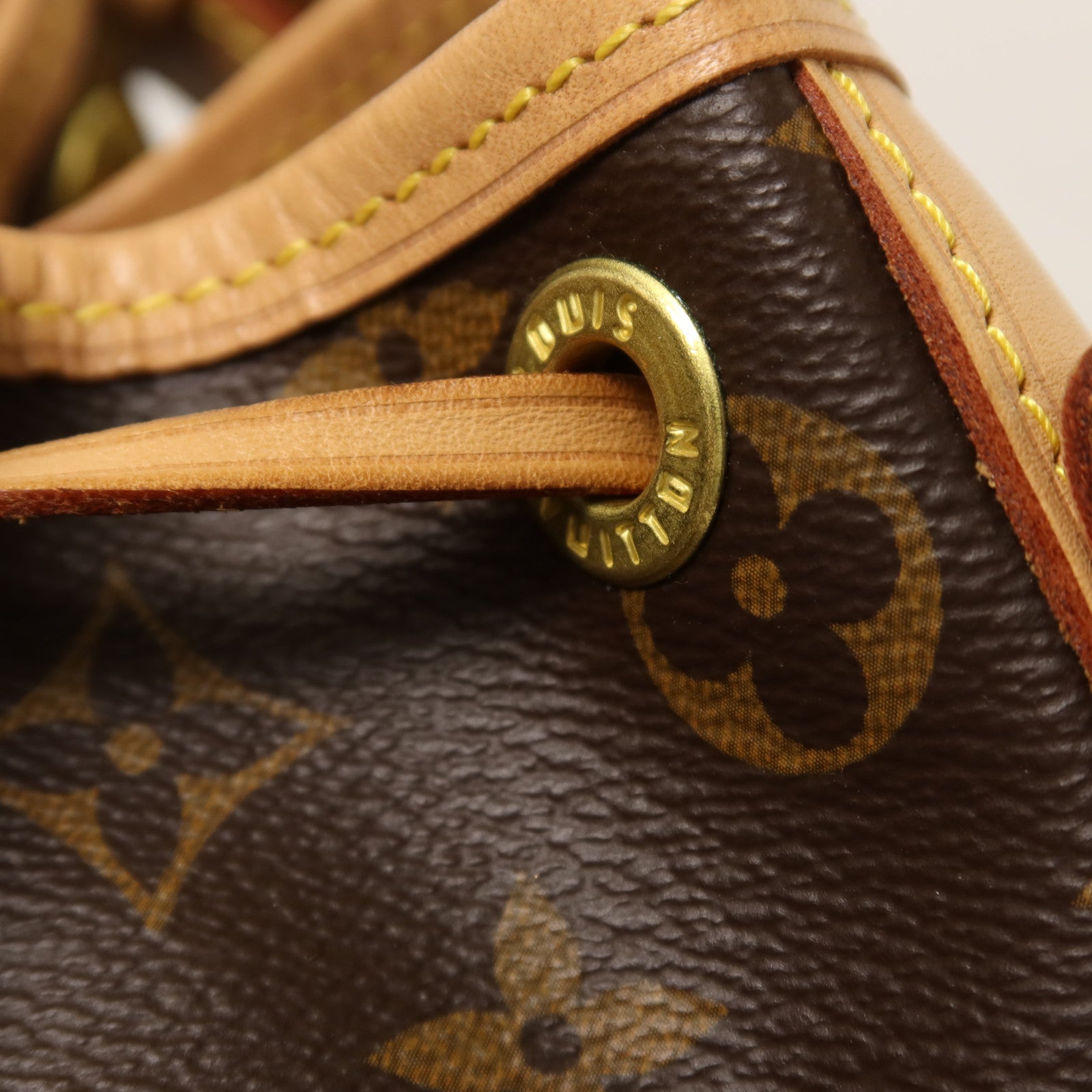 LOUIS VUITTON Monogram Noe BB金扣肩背袋