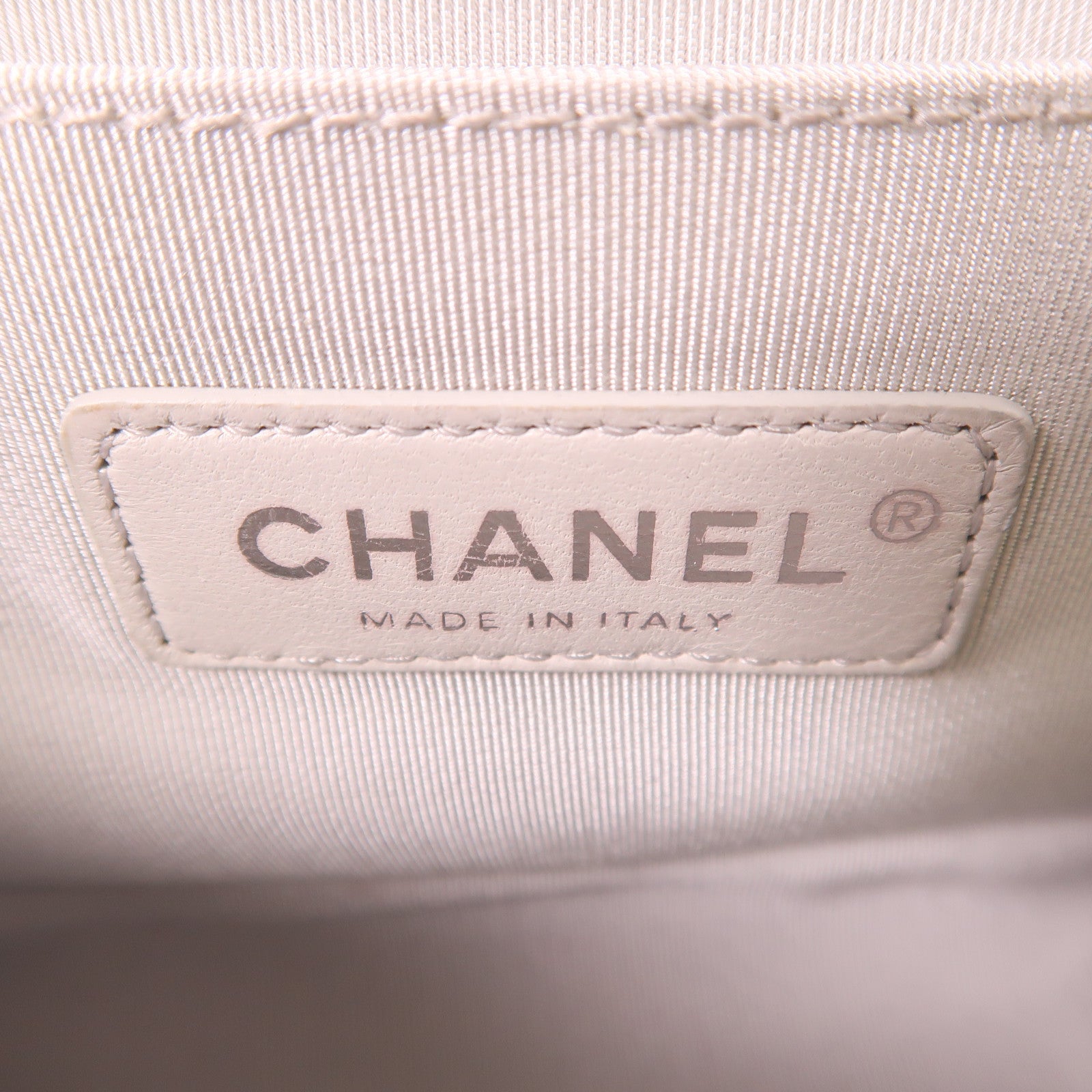 CHANEL 皮革Boy 20銀扣肩背袋