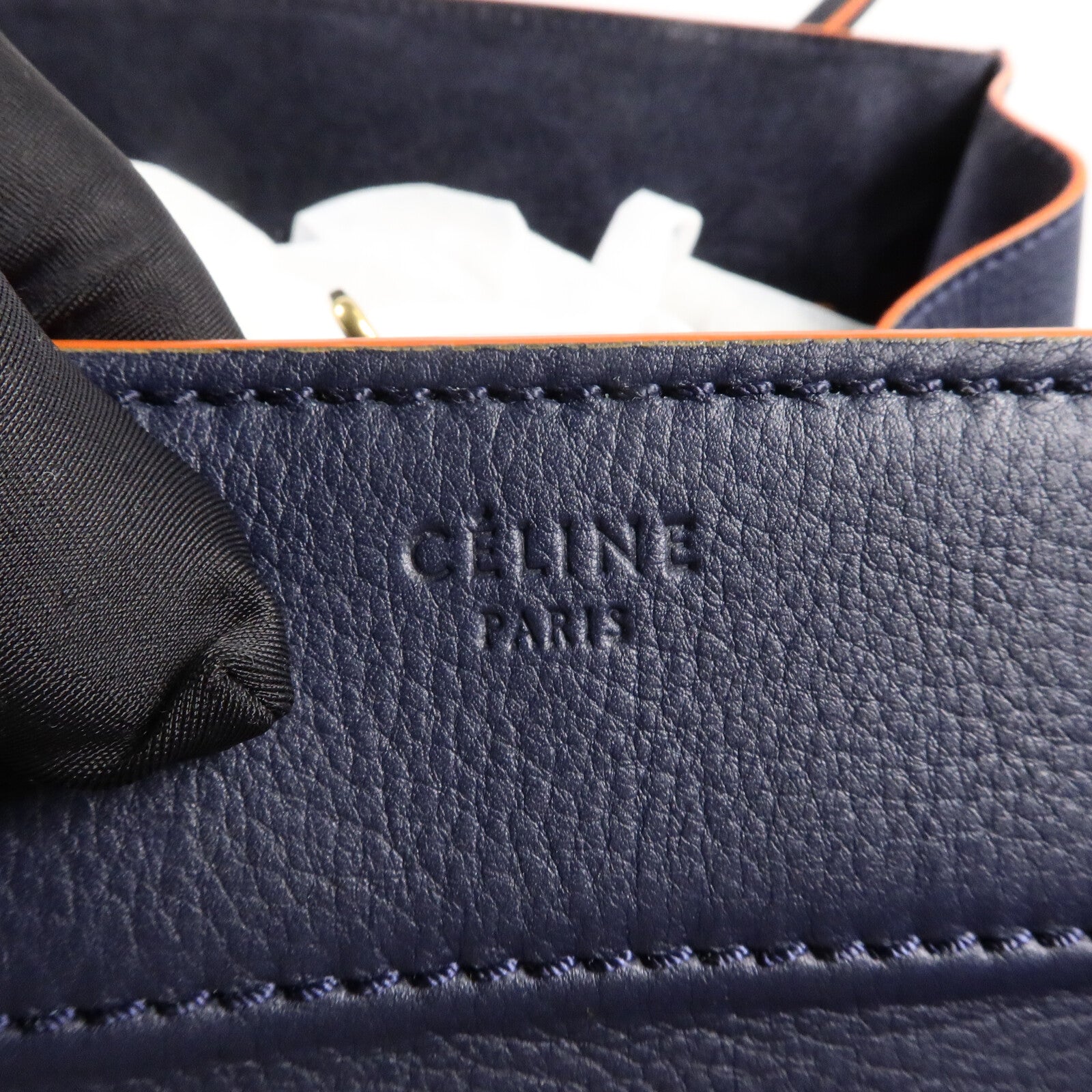 CELINE 牛皮皮革Phantom Luggage Medium手挽袋