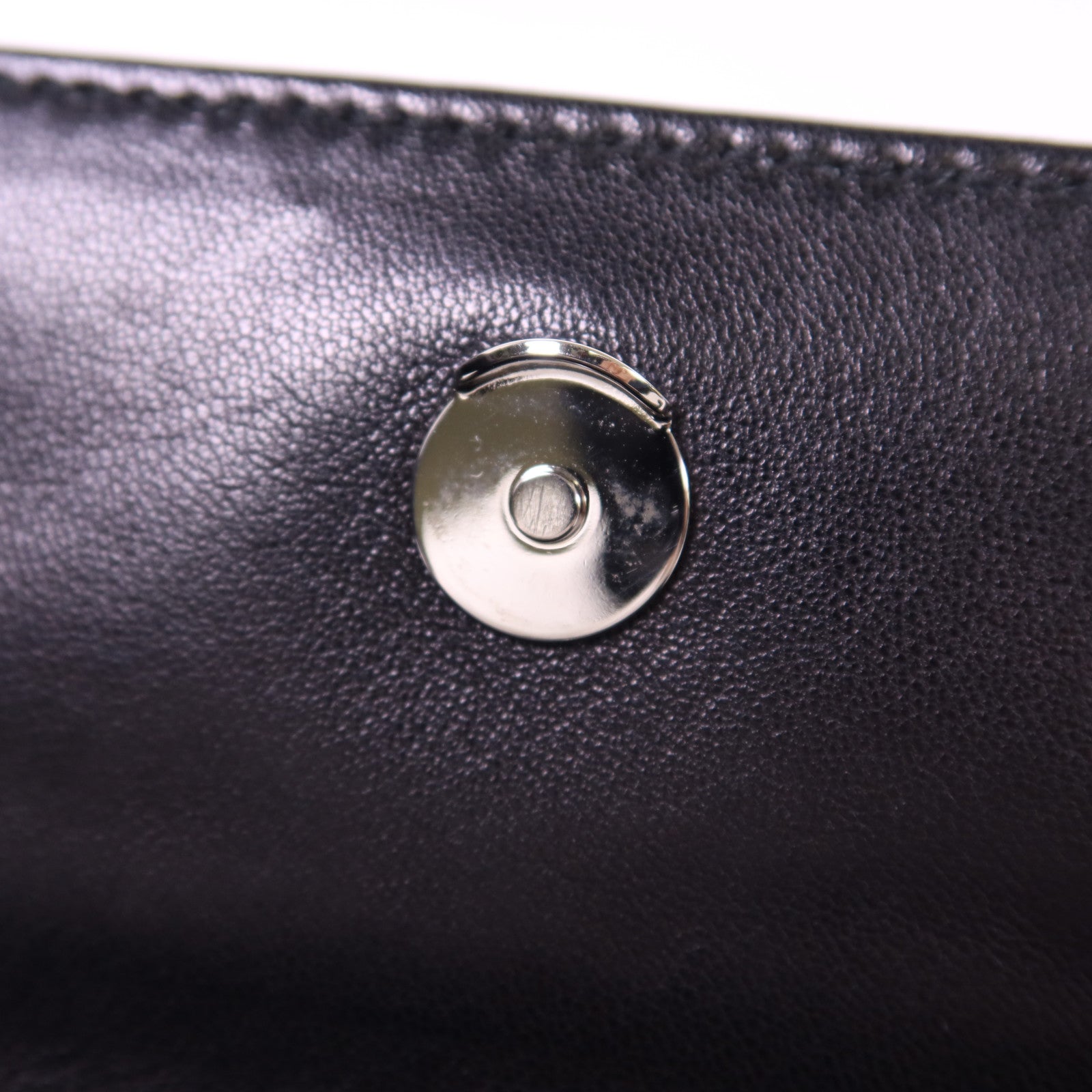 PRADA 尼龍Handbag銀扣手挽袋