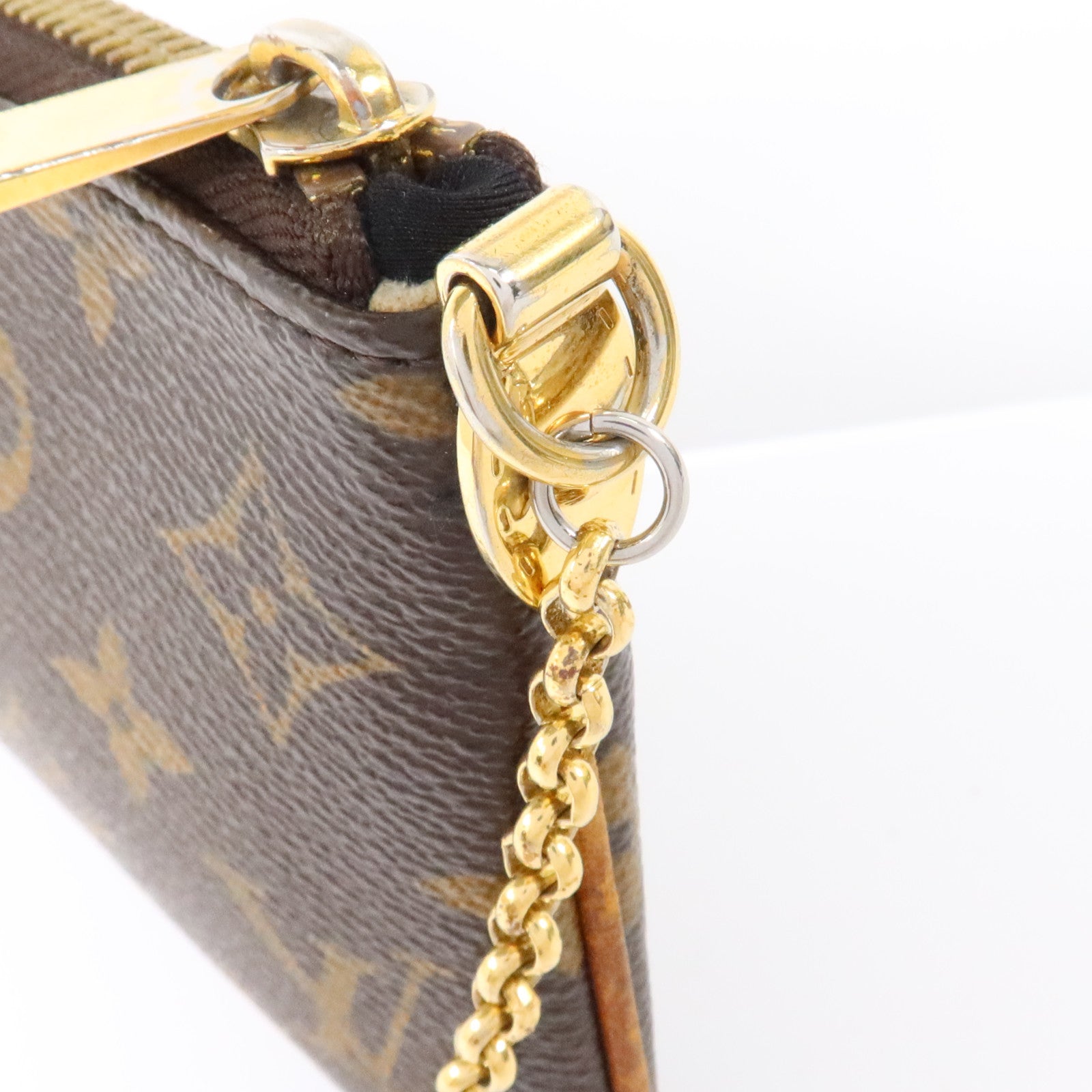 LOUIS VUITTON Monogram Pochette Milla金扣鏈帶手挽袋