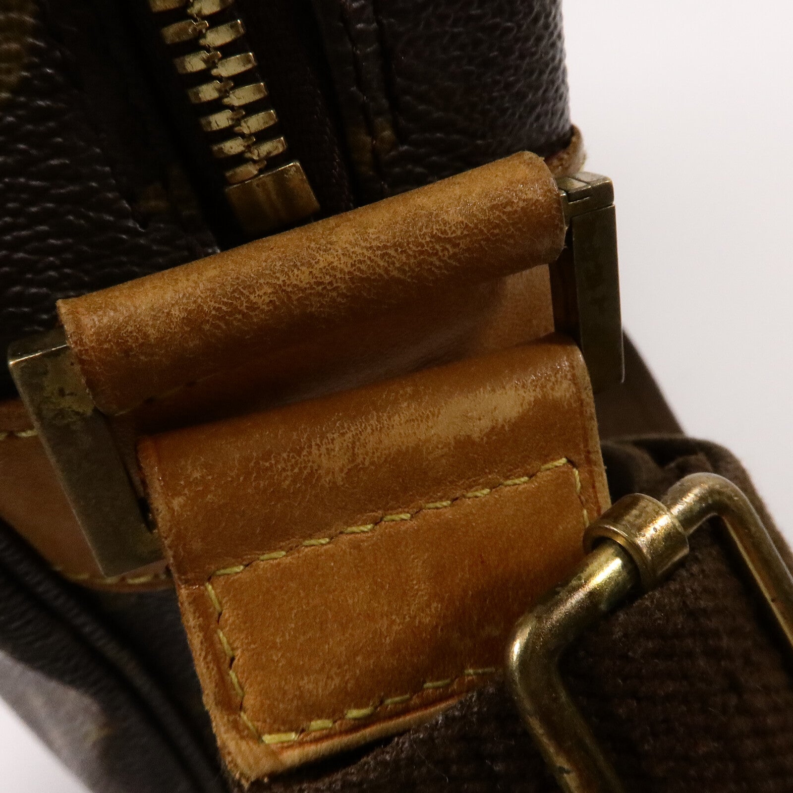 LOUIS VUITTON Monogram Sac Bosphore金扣手挽肩背兩用袋