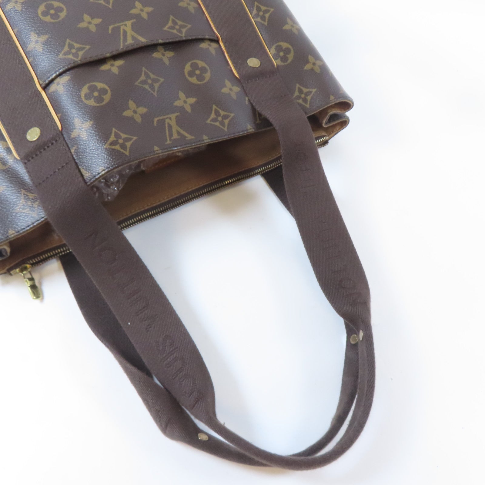 LOUIS VUITTON Monogram Cabas Beaubourg金扣肩背袋啡色