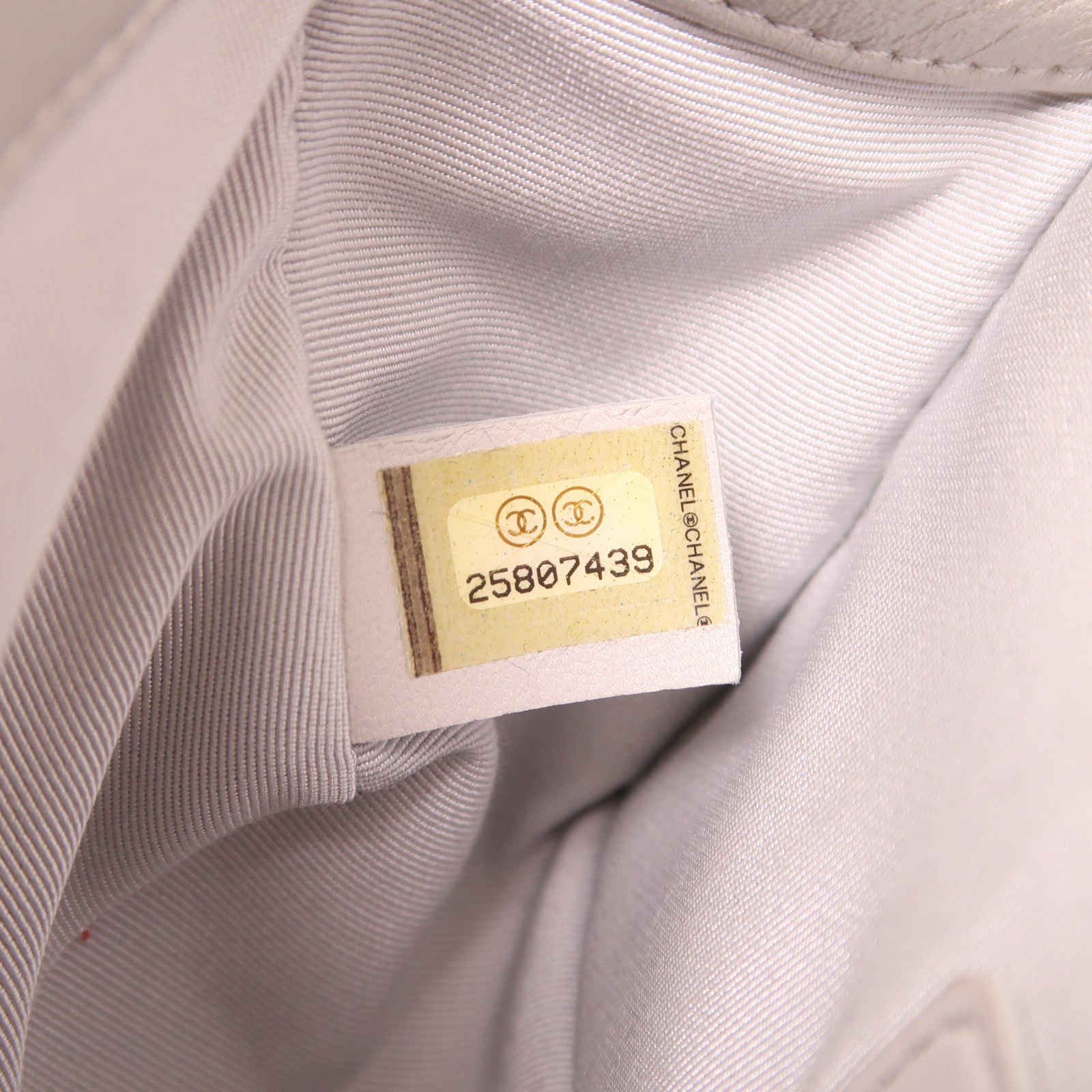 CHANEL 皮革Boy 20銀扣肩背袋