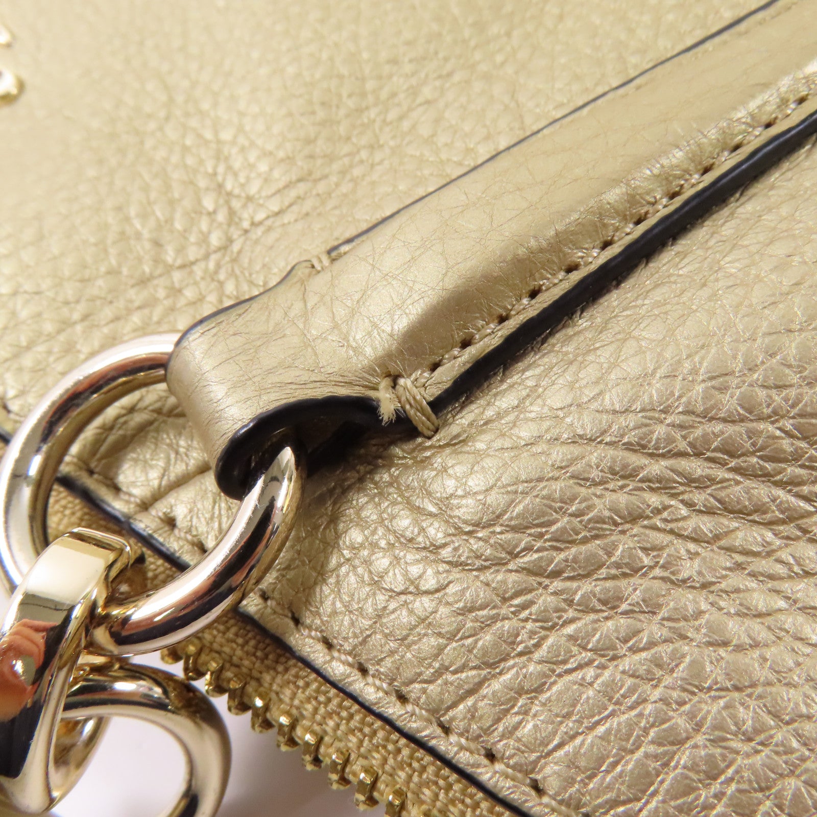 COACH 牛皮皮革Shoulder Bag金扣手挽袋金色