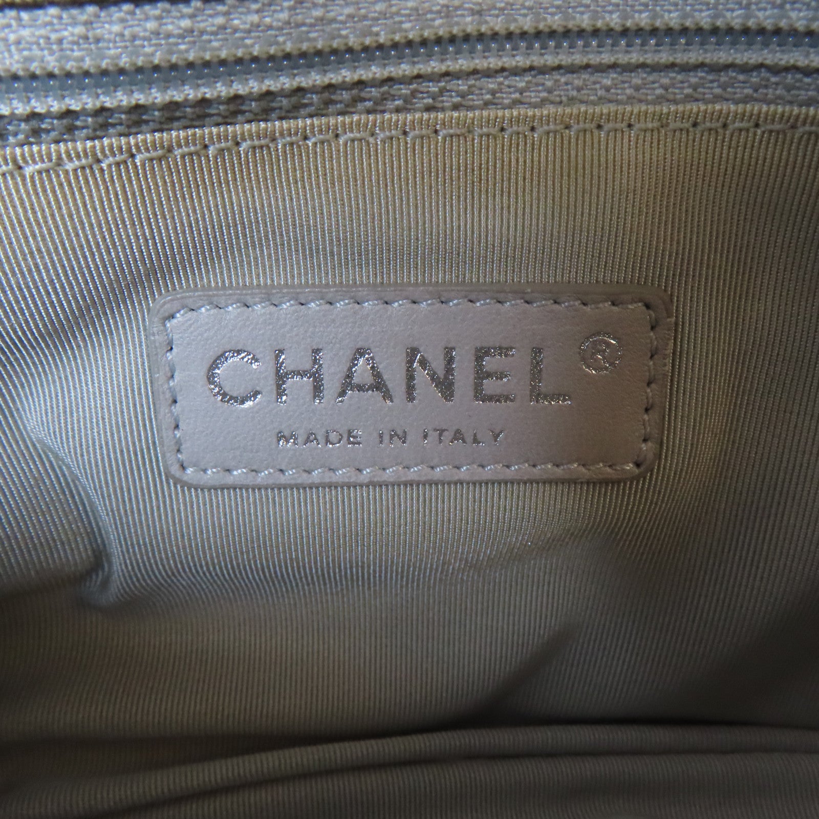 CHANEL 【激減優惠】尼龍Chain Shoulder Bag銀扣鏈帶肩背袋米色