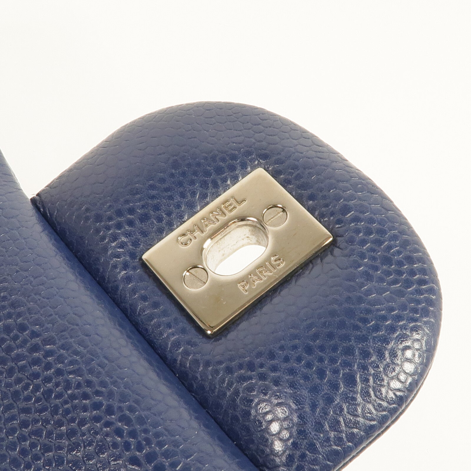 CHANEL 牛皮皮革Large Classic鏈帶肩背袋銀扣鏈帶肩背袋