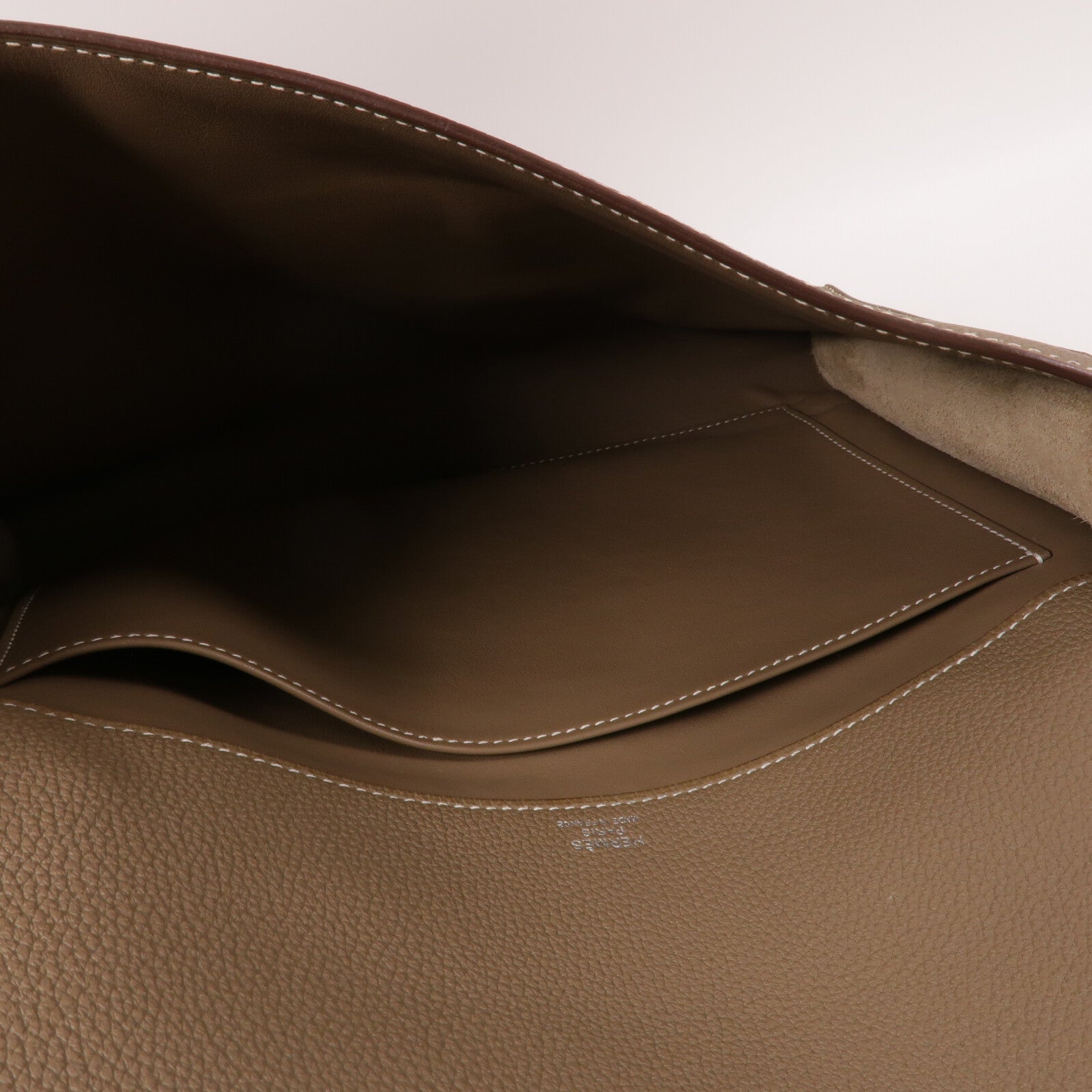 HERMES Togo皮革Depeches 29 Messenger肩背袋Etoupe