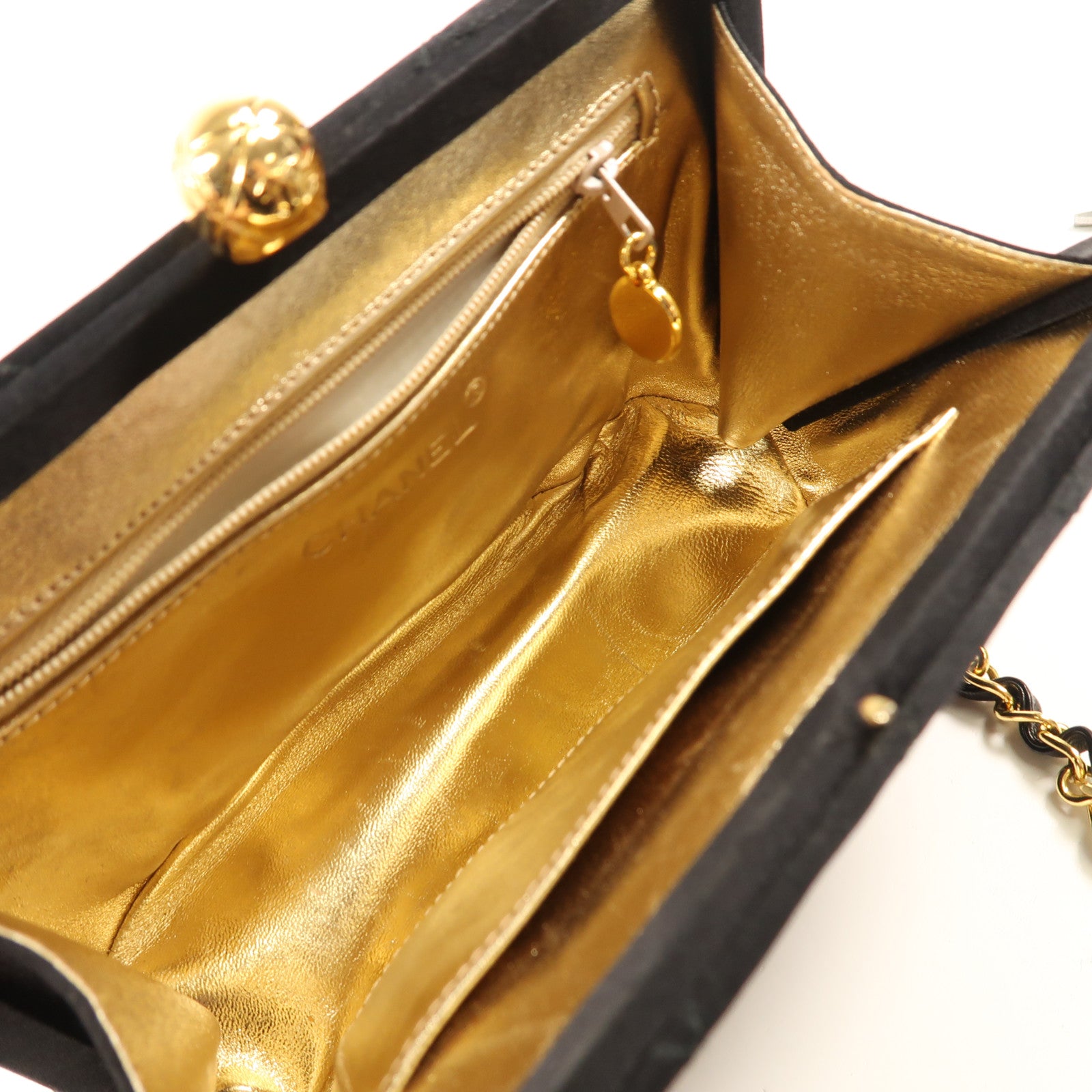 CHANEL 絲質Shoulder Bag金扣鏈帶肩背袋