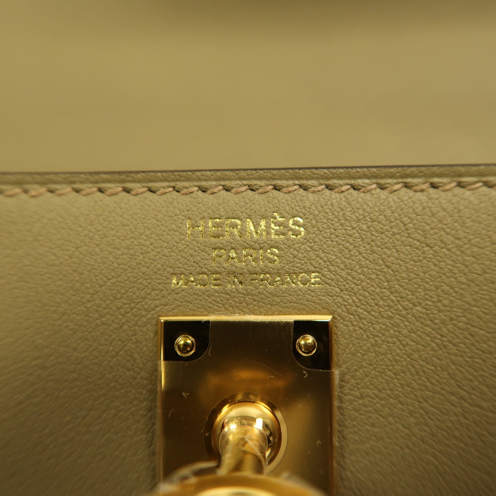 HERMES 【激減優惠】Swift皮革Kelly 25金扣手挽肩背兩用袋馬爾法米色