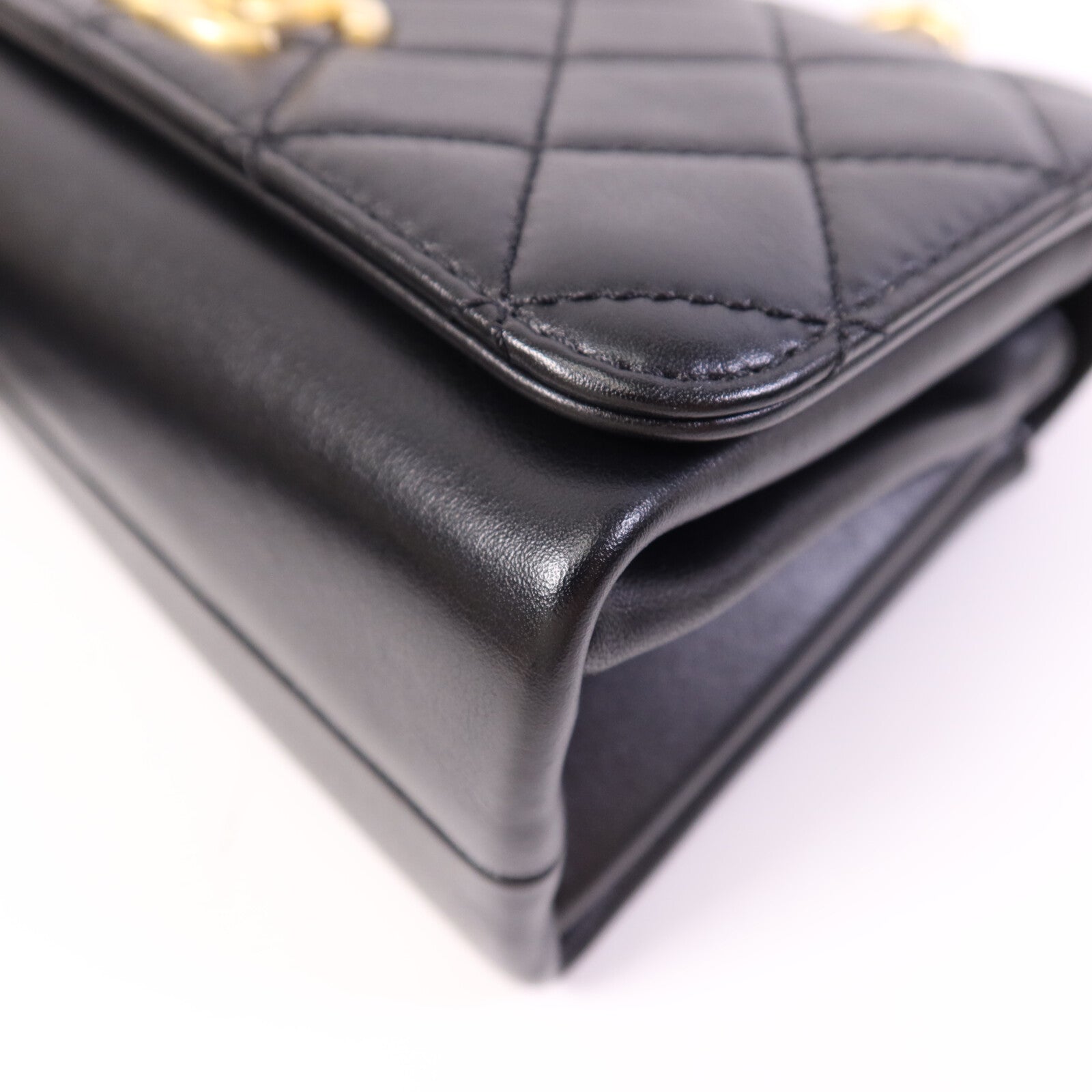 CHANEL 牛皮皮革Shoulder Bag金扣鏈帶肩背袋