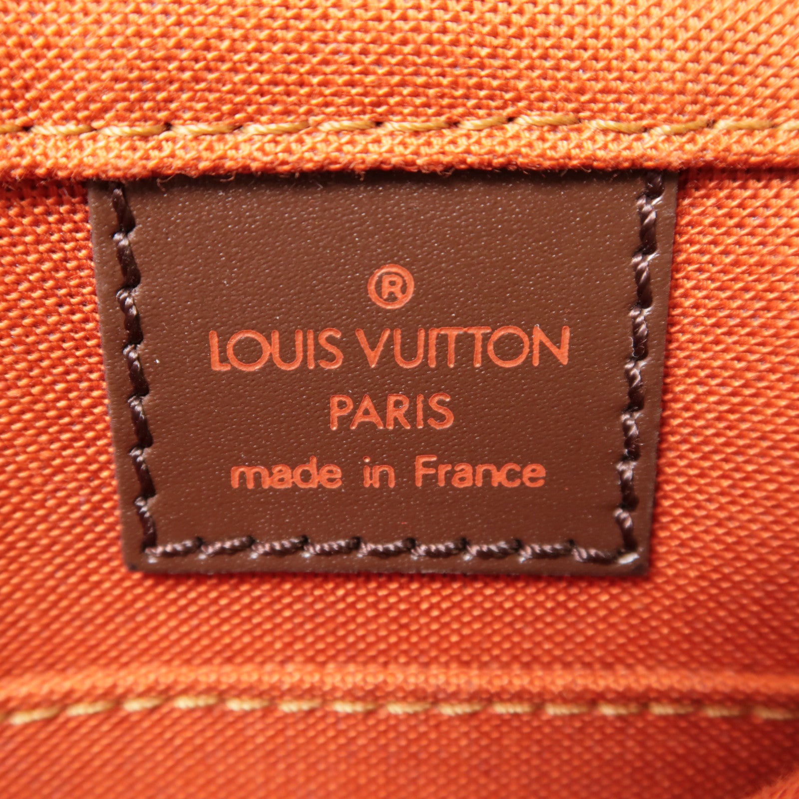 LOUIS VUITTON Damier Bastille金扣肩背袋