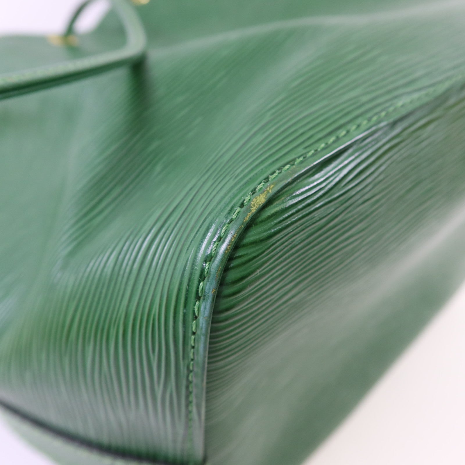 LOUIS VUITTON Epi Petit Noe Bucket金扣肩背袋