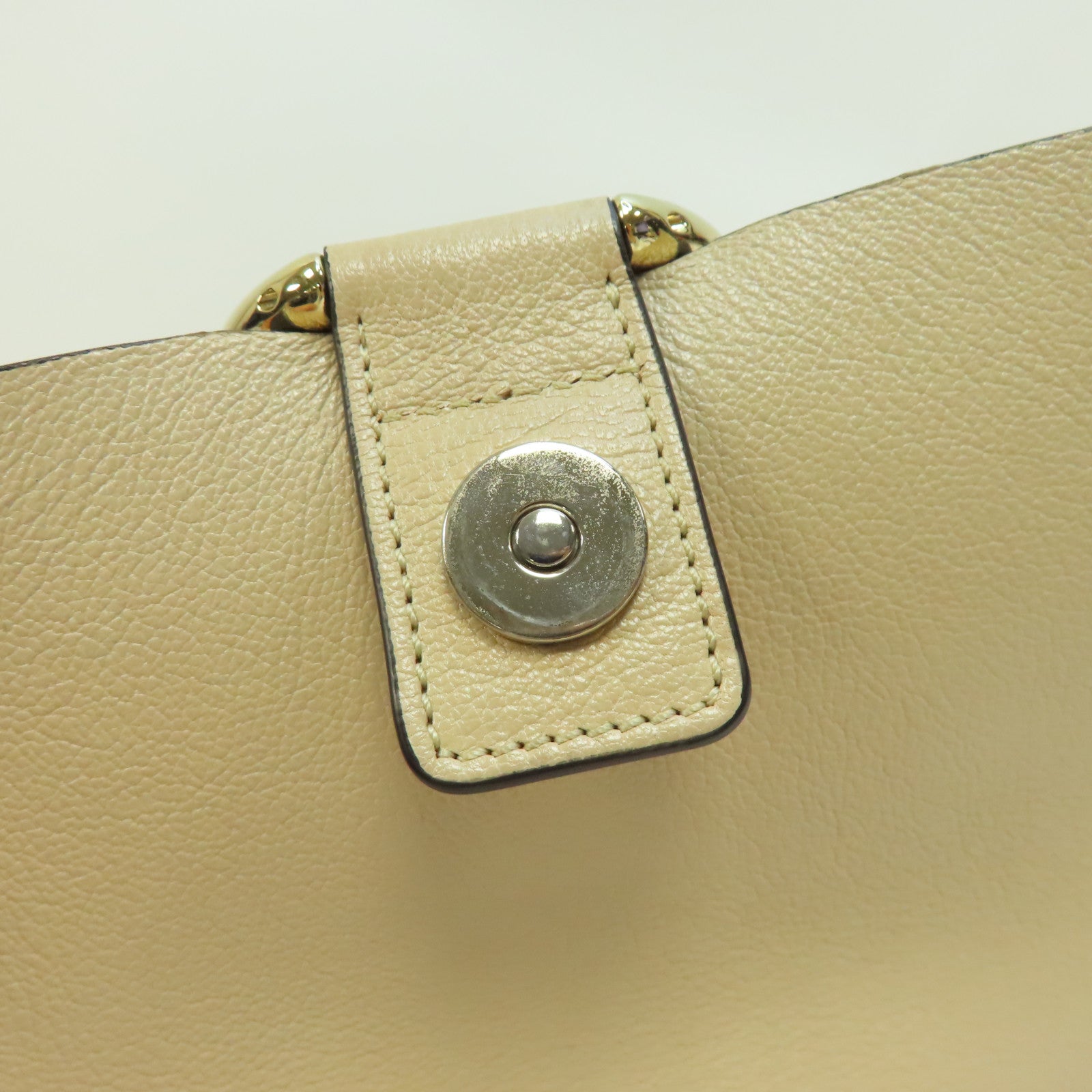 Chloe 【激減優惠】牛皮皮革Faye Bag金扣鏈帶肩背袋米色