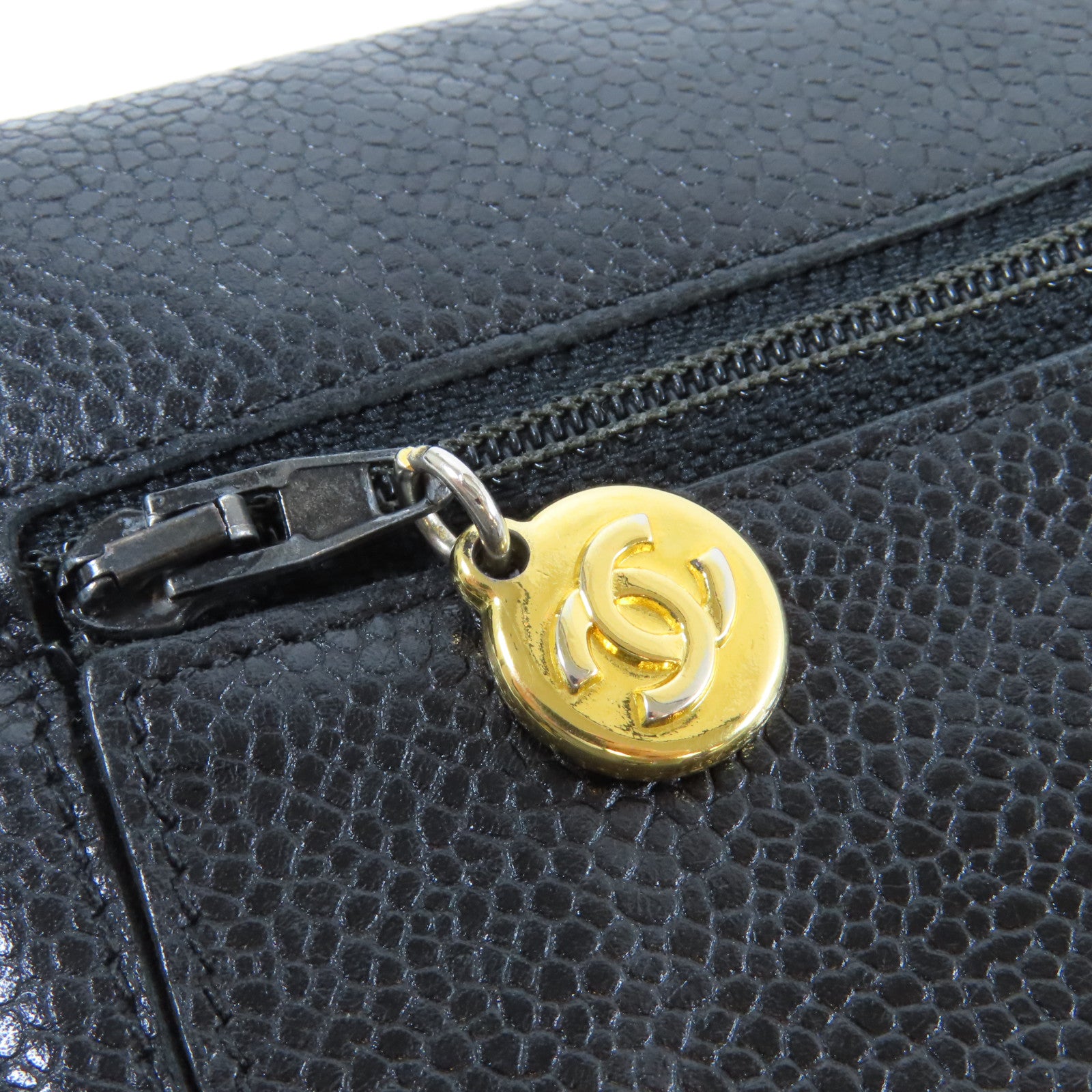 CHANEL Caviar皮革Chain Shoulder Bag金扣肩背袋黑色