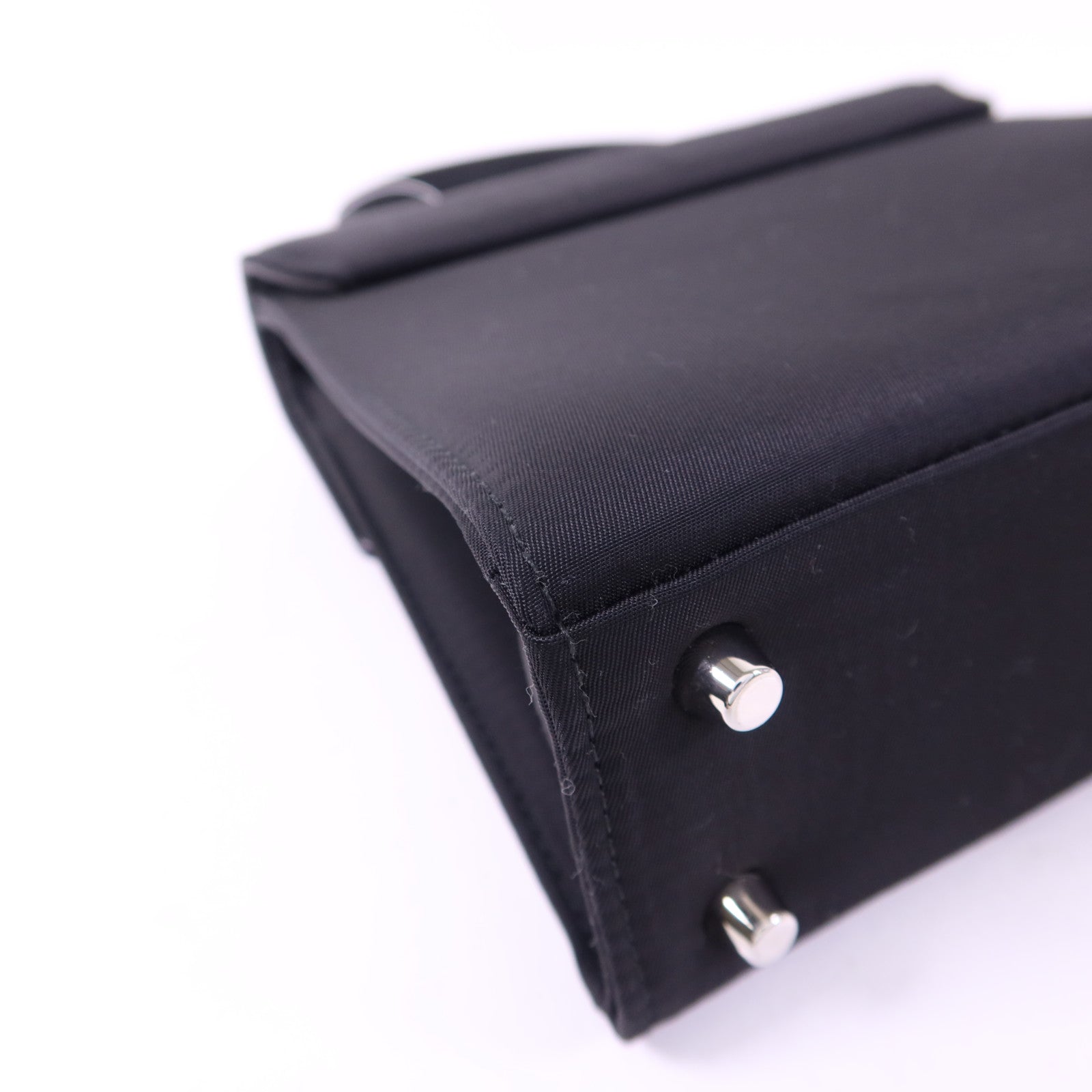 PRADA 尼龍Handbag銀扣手挽袋