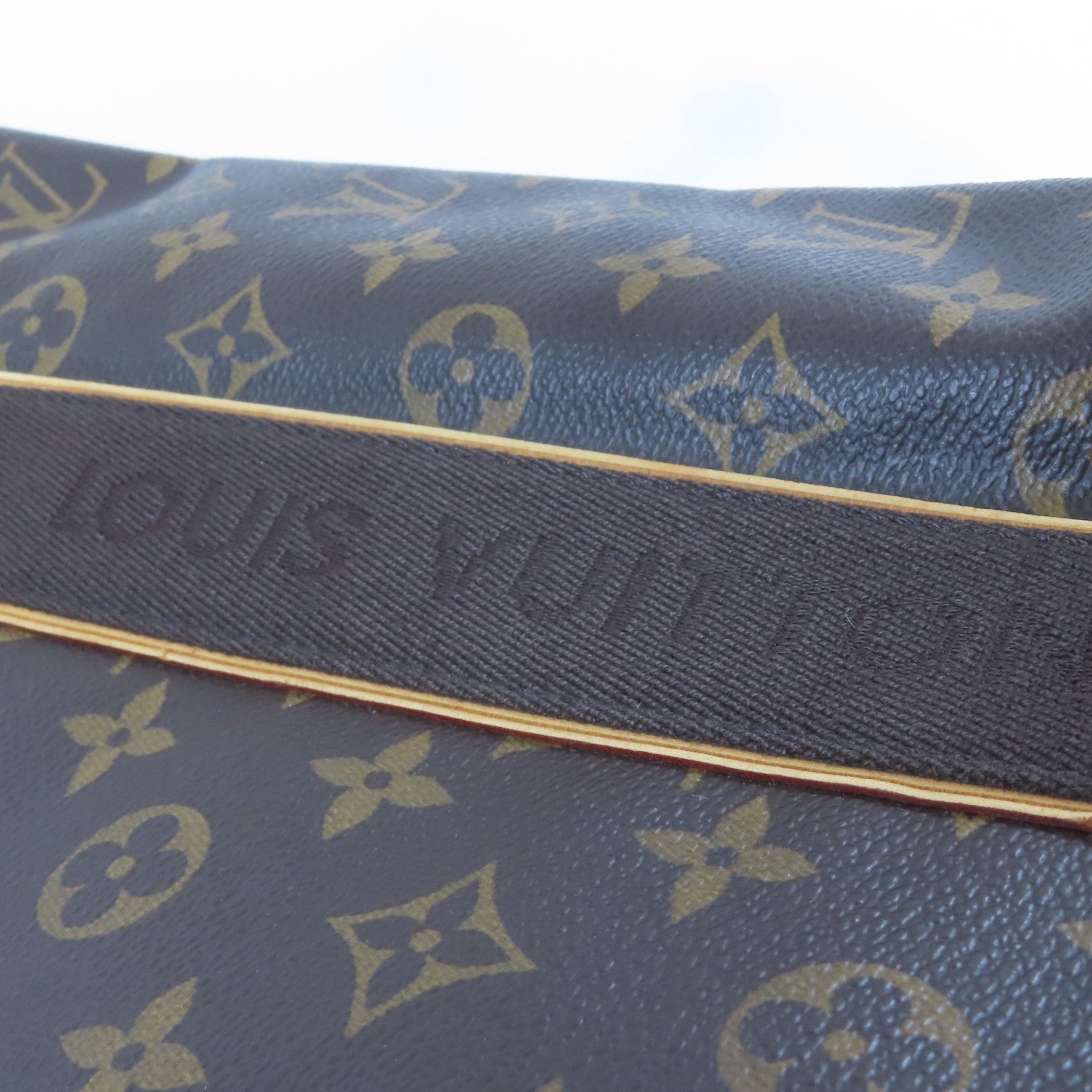LOUIS VUITTON Monogram Cabas Beaubourg金扣肩背袋啡色