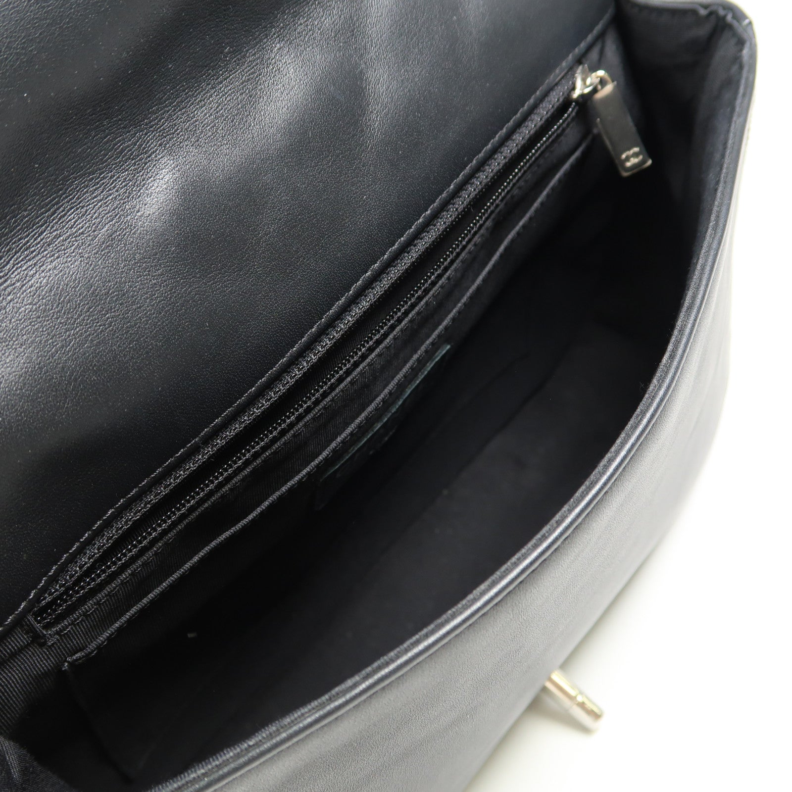 CHANEL 牛皮皮革Chain Shoulder銀扣鏈帶肩背袋