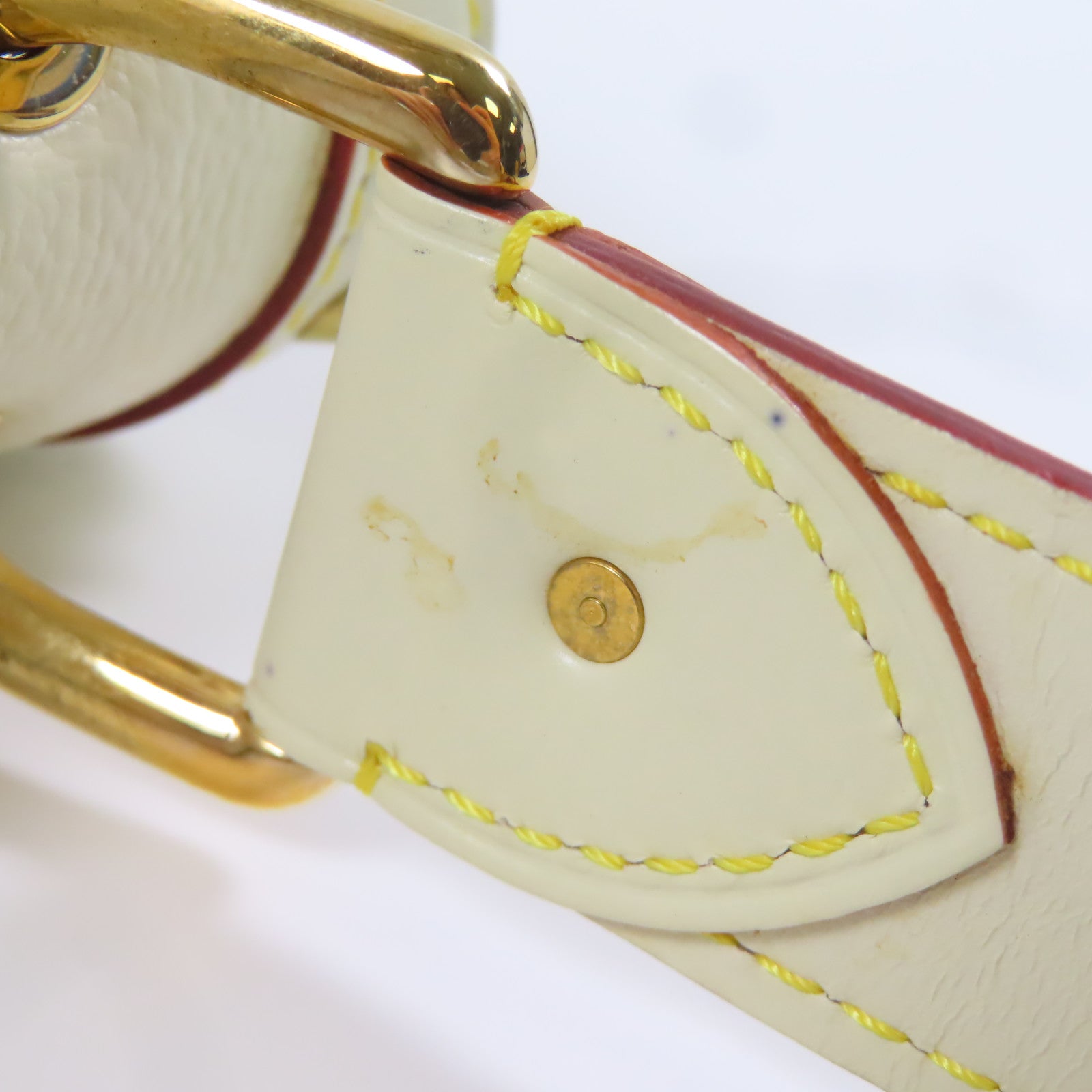 LOUIS VUITTON 皮革Le Talentueux金扣肩背袋白色