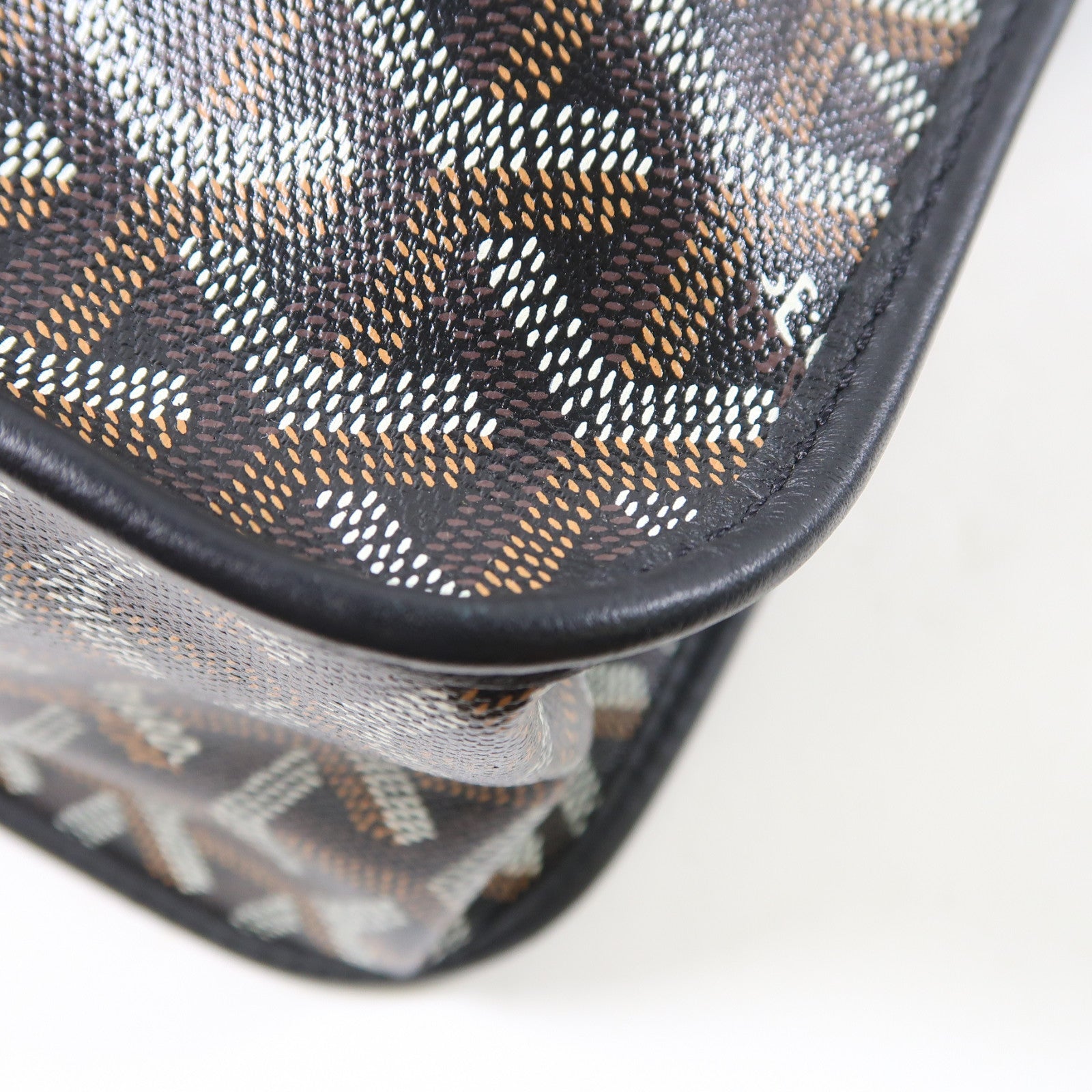 GOYARD 塗層帆布Bourgogne銀扣手挽袋黑色/啡色
