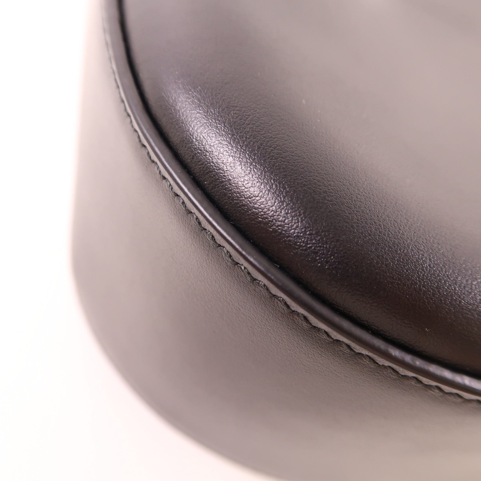 PRADA 牛皮皮革Shoulder Bag金扣肩背袋