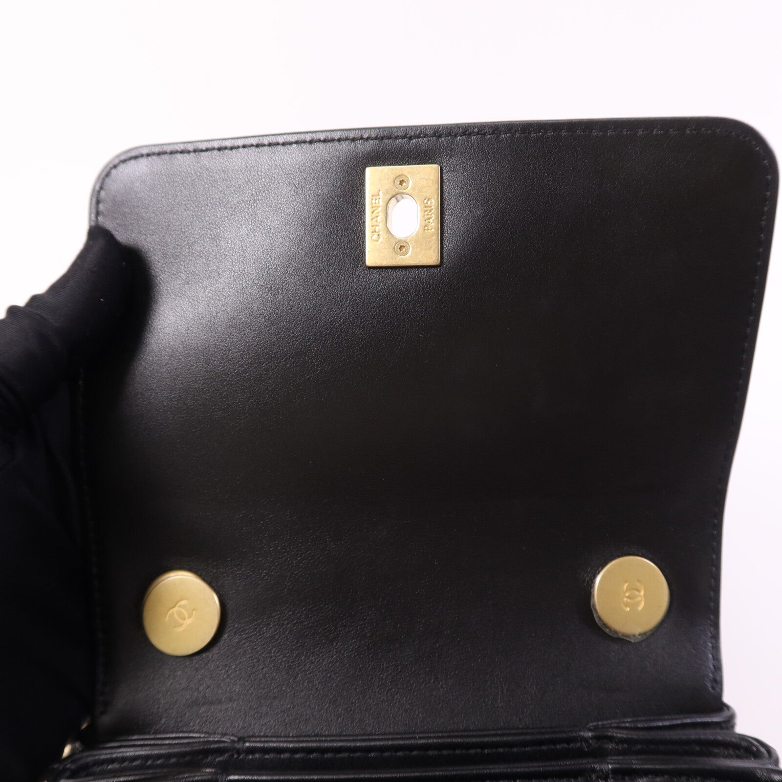 CHANEL 牛皮皮革Shoulder Bag金扣鏈帶肩背袋
