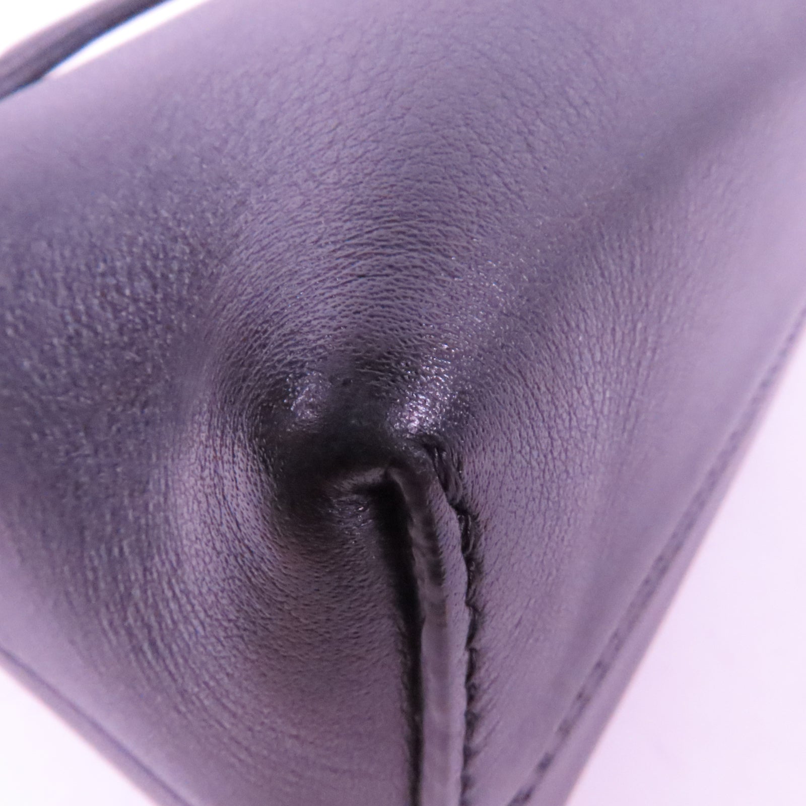 FENDI 牛皮皮革By The Way Calf金扣肩背袋黑色