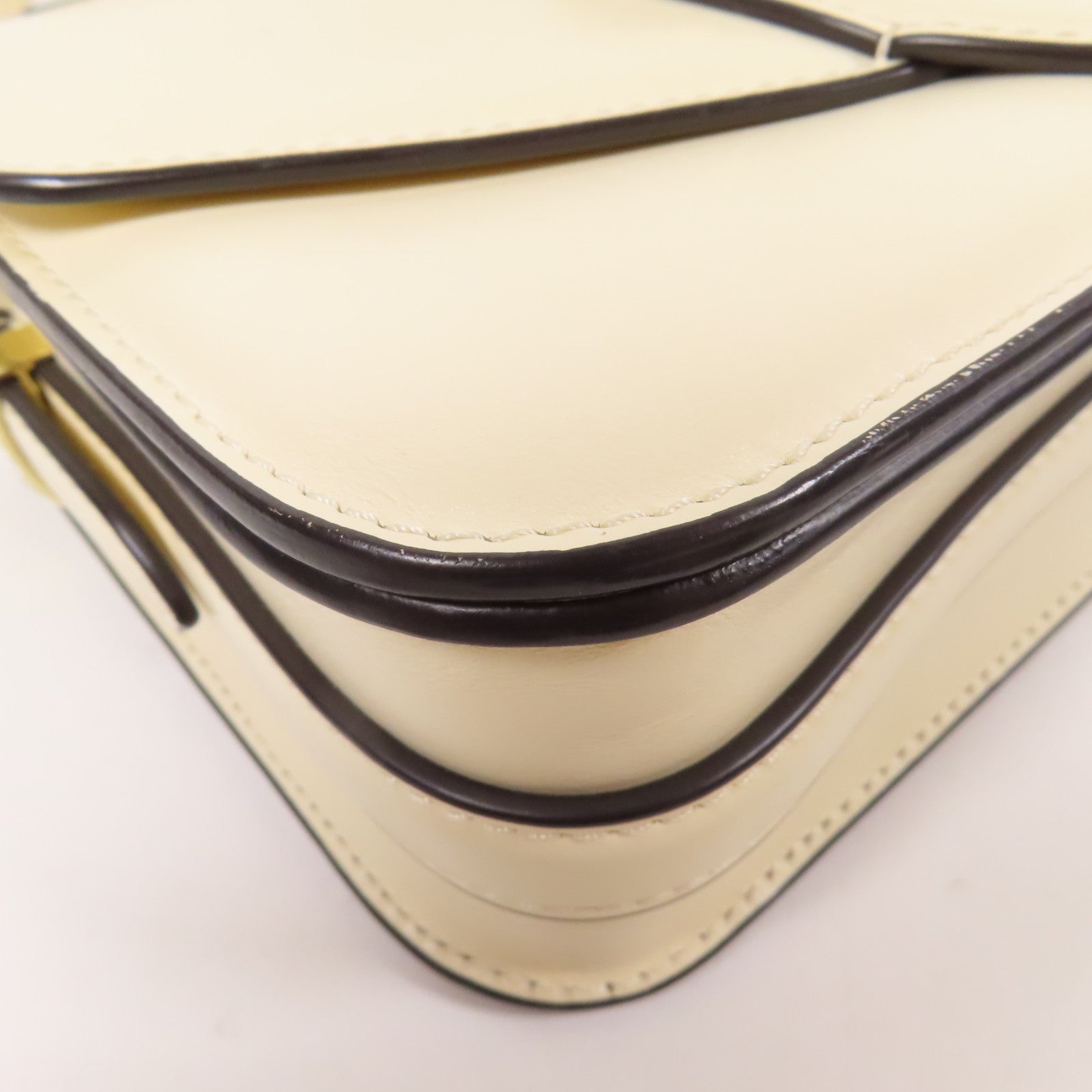 LOUIS VUITTON 牛皮皮革Pont 9金扣肩背袋