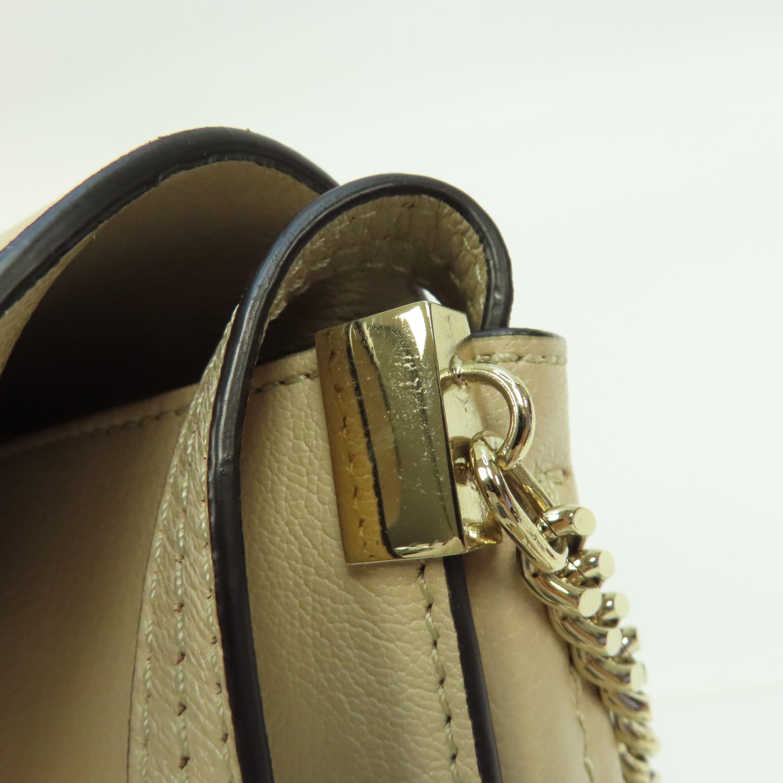 Chloe 【激減優惠】牛皮皮革Faye Bag金扣鏈帶肩背袋米色