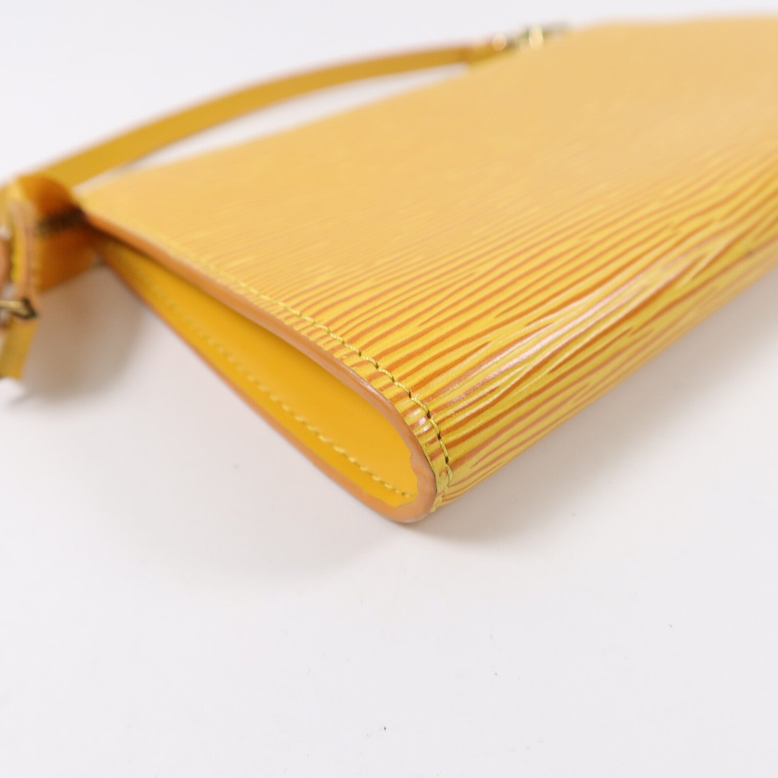LOUIS VUITTON Epi Pochette Accessoires肩背袋