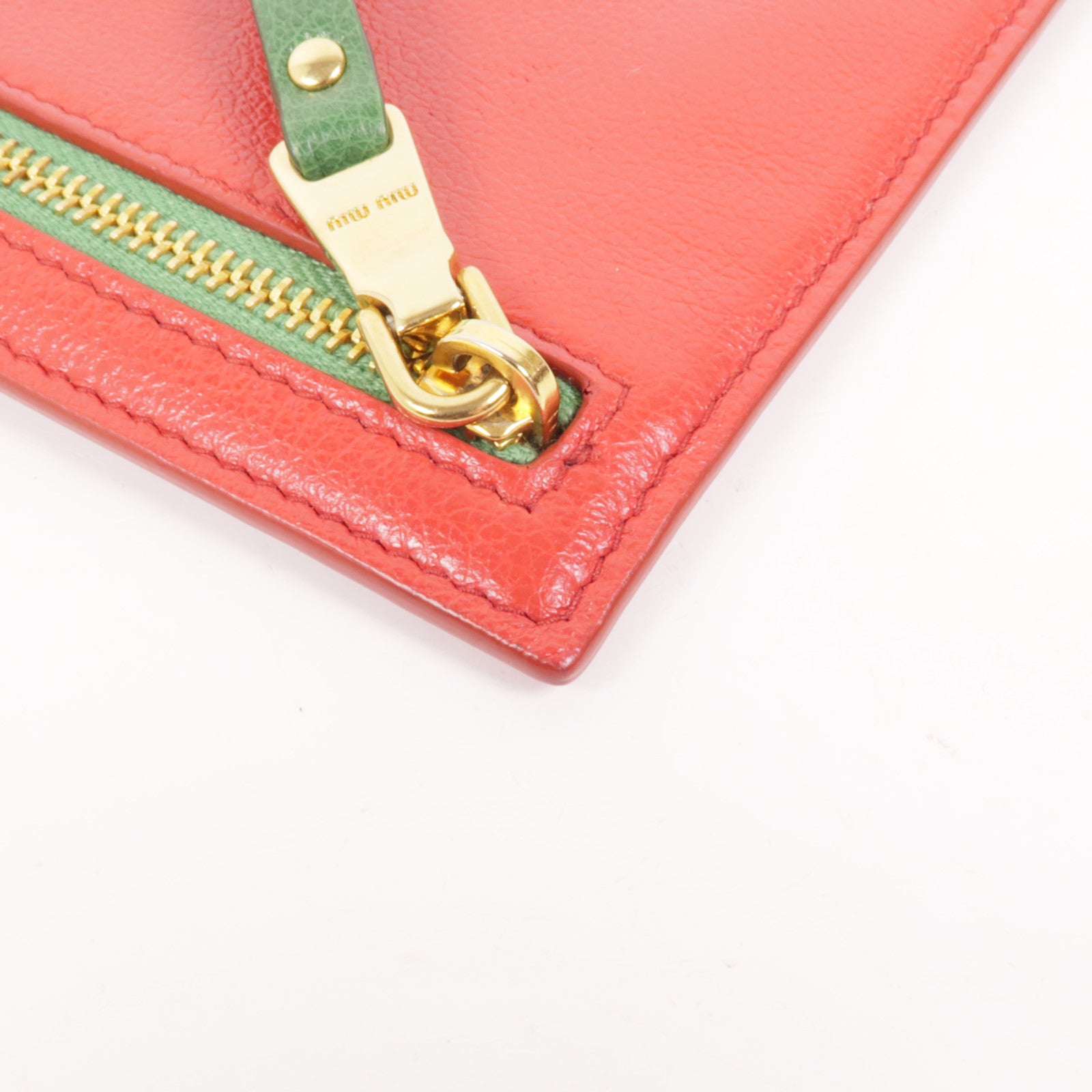 Miu Miu 皮革Long Wallet金扣長錢包