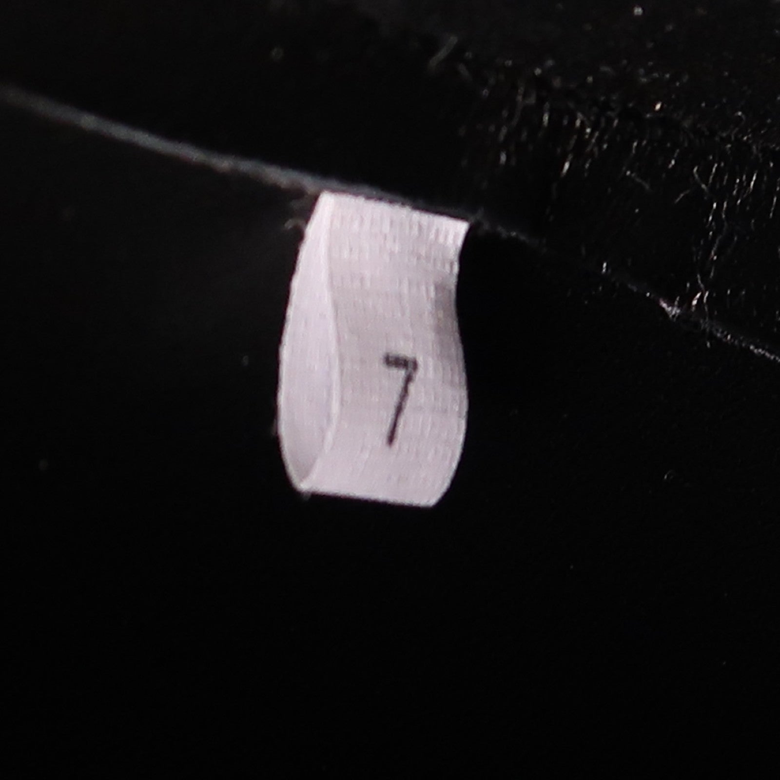 PRADA 牛皮皮革Shoulder Bag金扣肩背袋