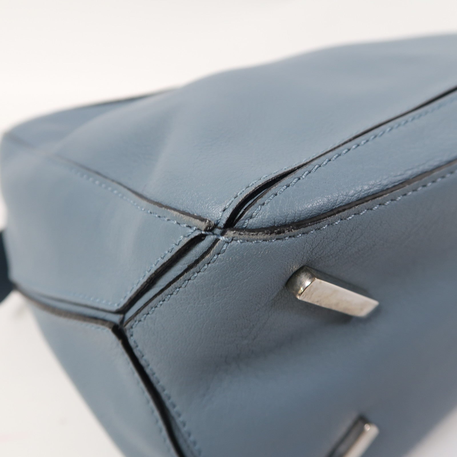 LOEWE 牛皮皮革Puzzle Medium銀扣手挽肩背兩用袋藍色
