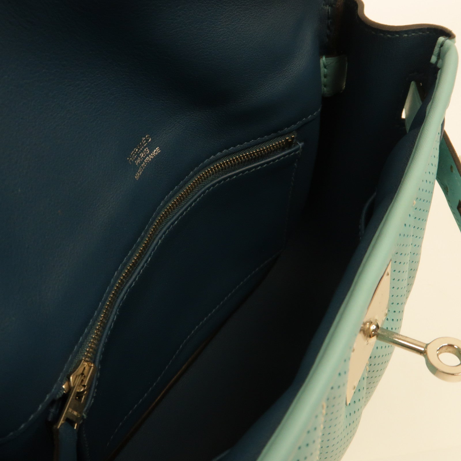 HERMES 【激減優惠】Swift皮革Mini Berlin銀扣肩背袋淺藍色