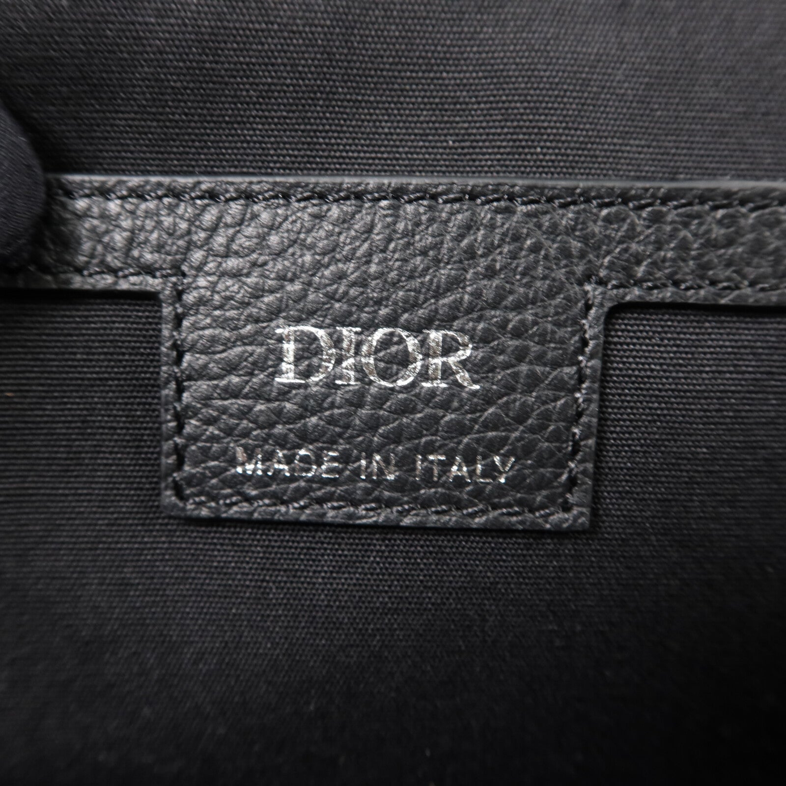 Dior 帆布Dior Hit The Road肩背袋