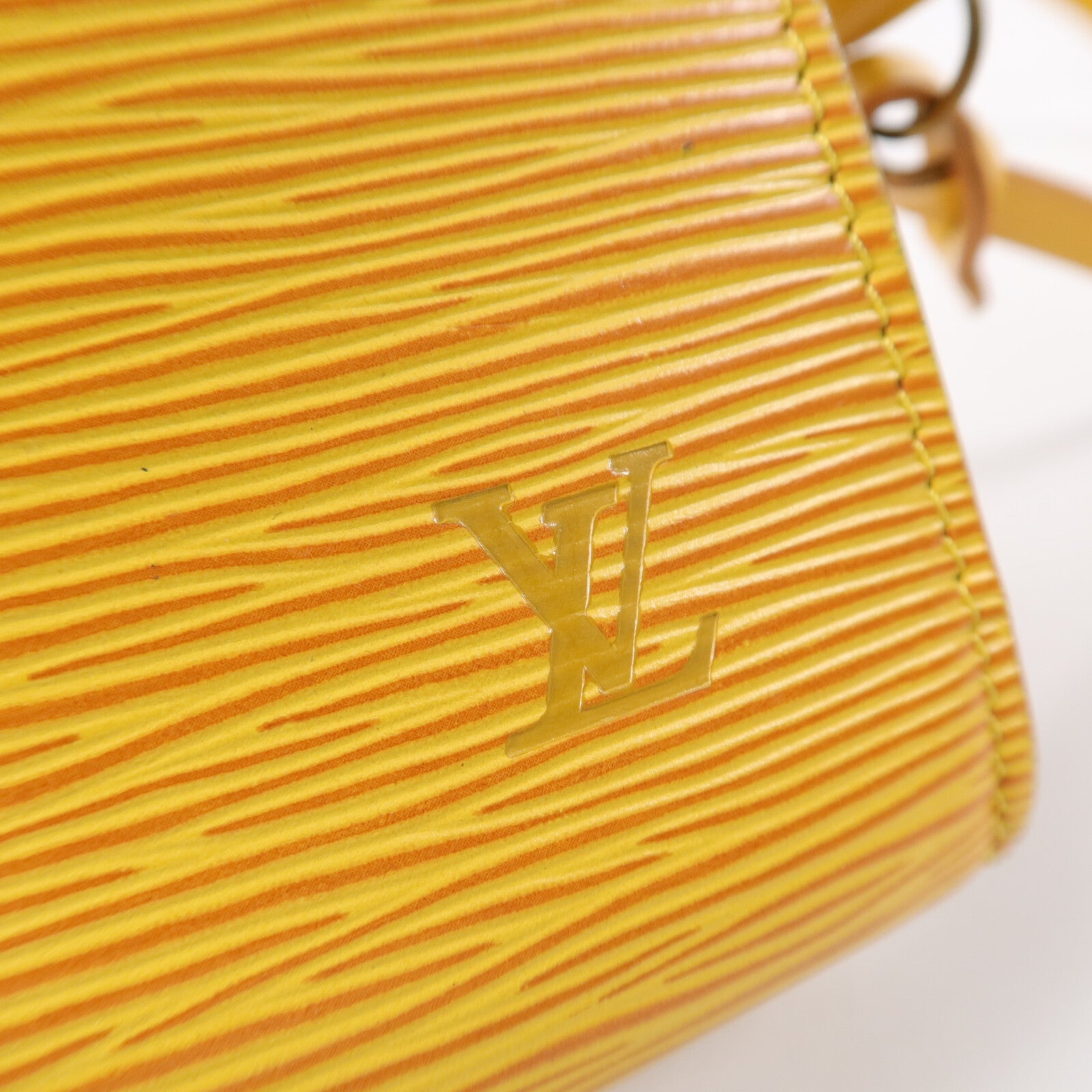 LOUIS VUITTON Epi Pochette Accessoires肩背袋